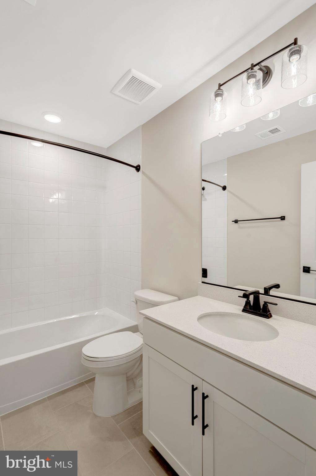 MIDDLETOWN - Residential