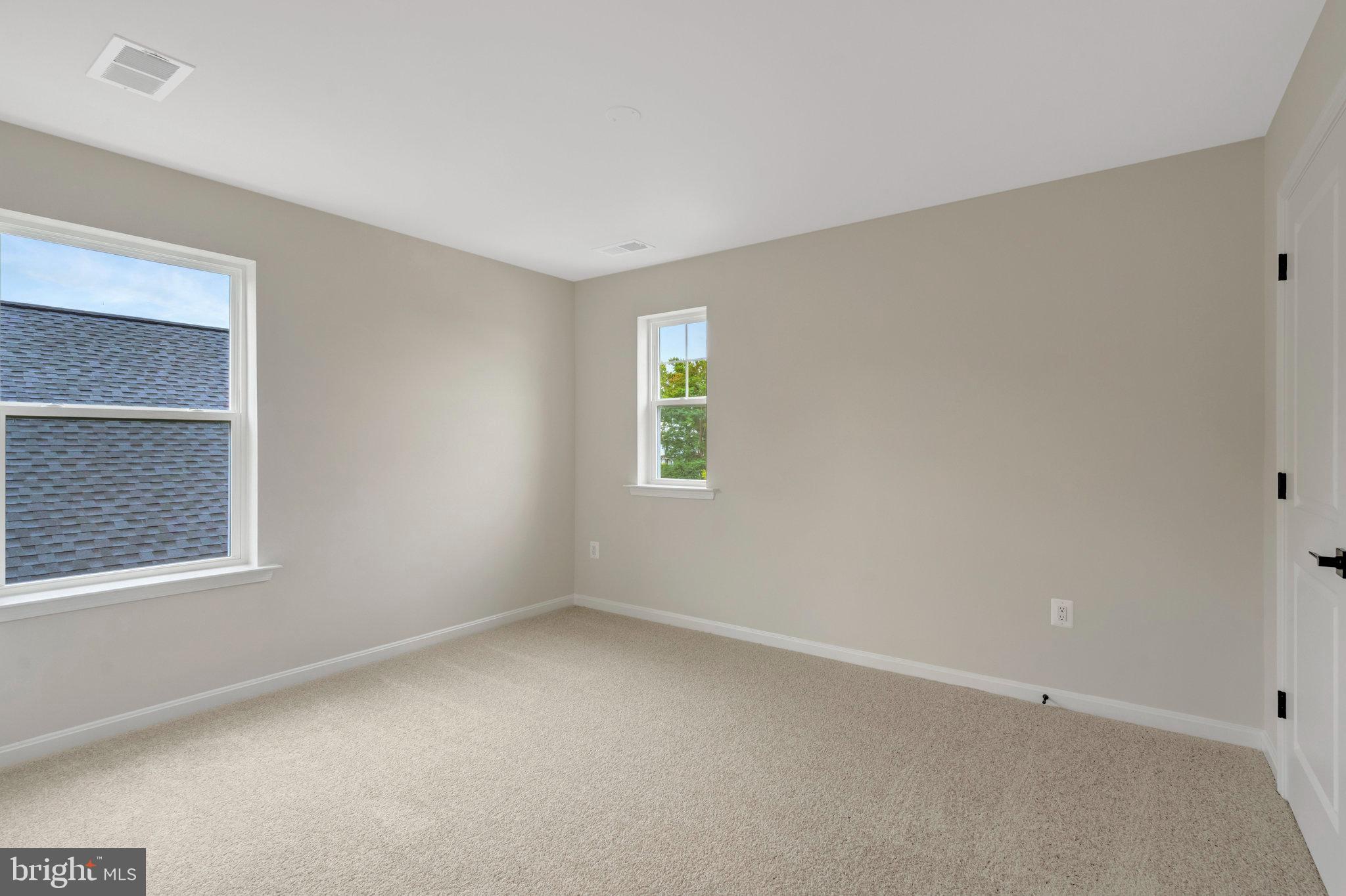 MIDDLETOWN - Residential