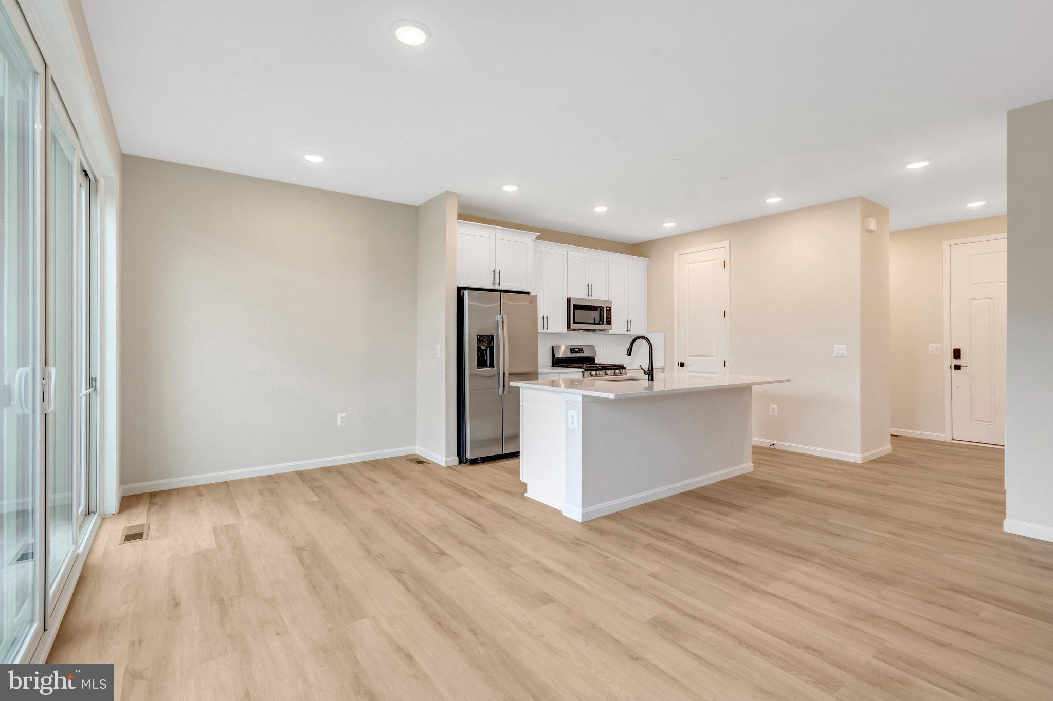 MIDDLETOWN - Residential