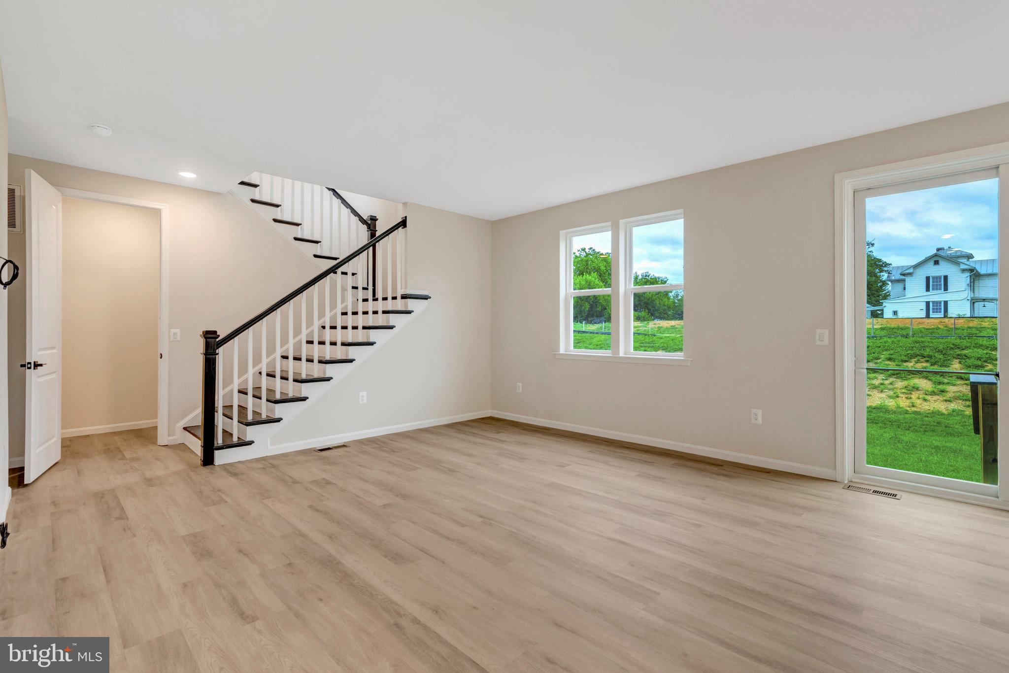 MIDDLETOWN - Residential