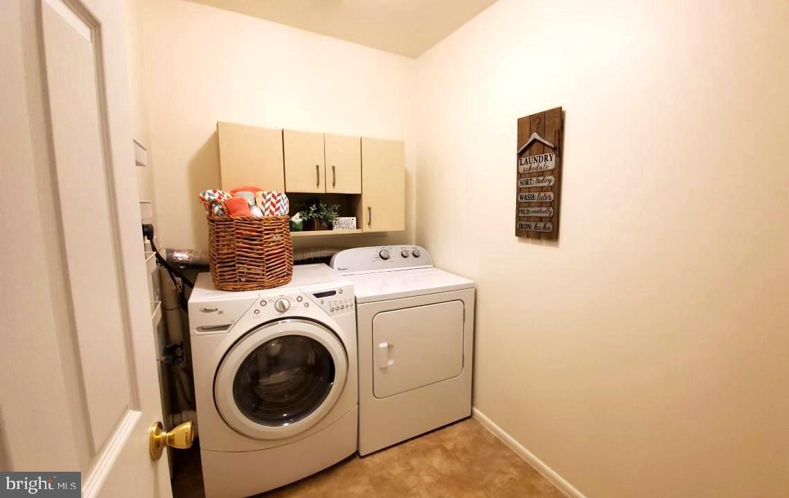 HICKORY HILLS - Residential