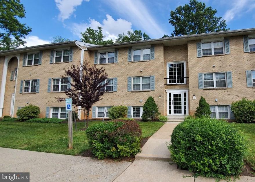 Lovely two bedroom, one bath condo- walk out to park-like setting. Freshly painted and new  carpet.  Clean as a whistle-- move-in ready.  This home is ready for your finishing touches!  Located in downtown Bel Air-  close to everything.  Enjoy the summer at your Community Pool.  No outside work for you to do   enjoy pleasant living at Hickory Hills.