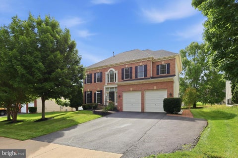 Homes For Sale - 18805 Hundred Acre Lane<br/> TRIANGLE, VA 22172