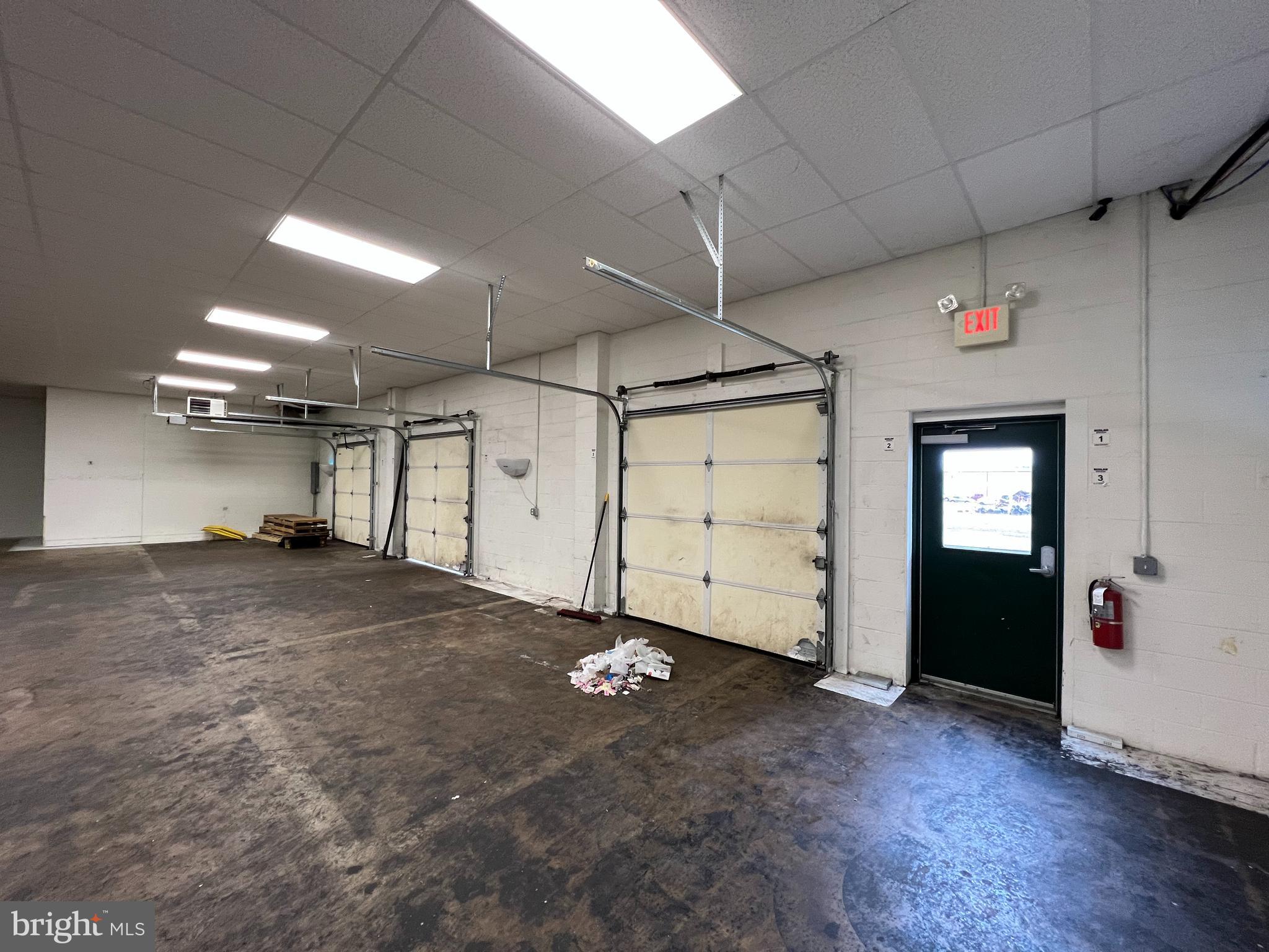 NONE AVAILABLE - Commercial Lease