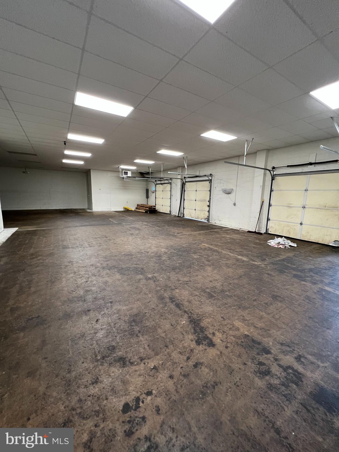 NONE AVAILABLE - Commercial Lease