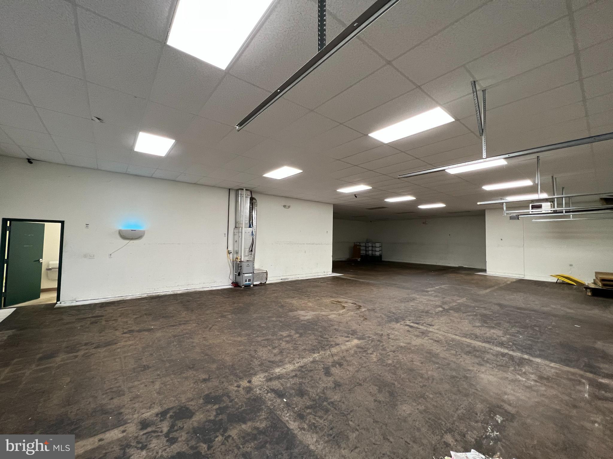 NONE AVAILABLE - Commercial Lease