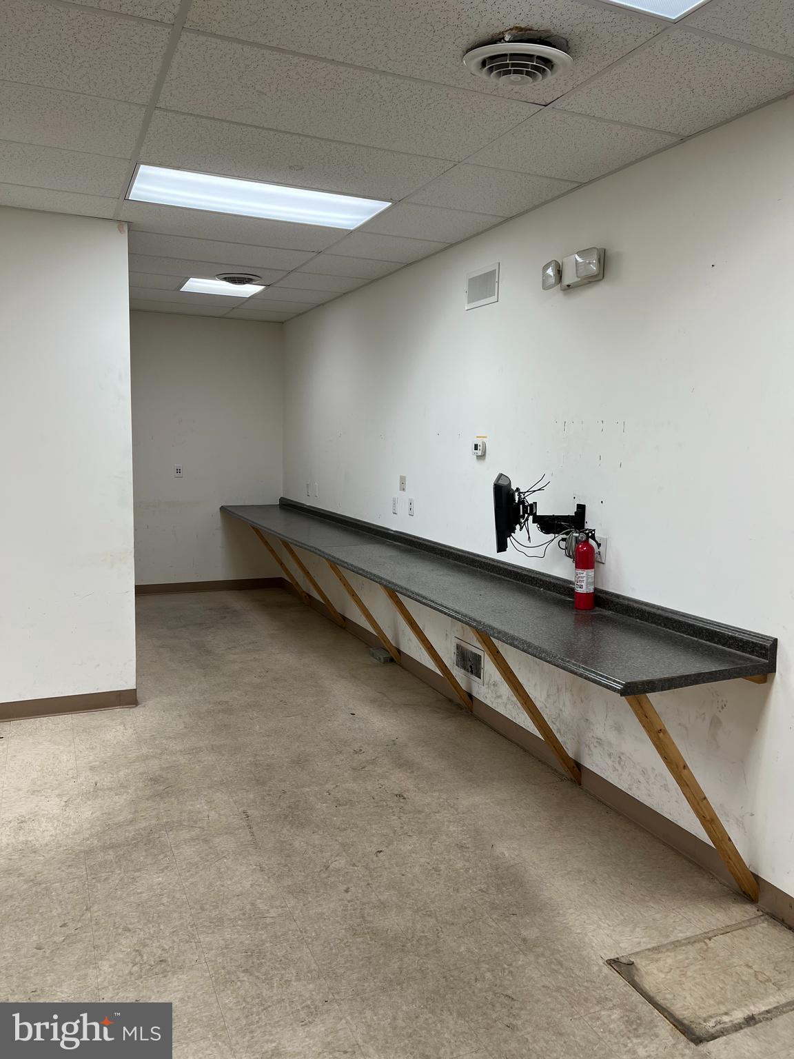 NONE AVAILABLE - Commercial Lease