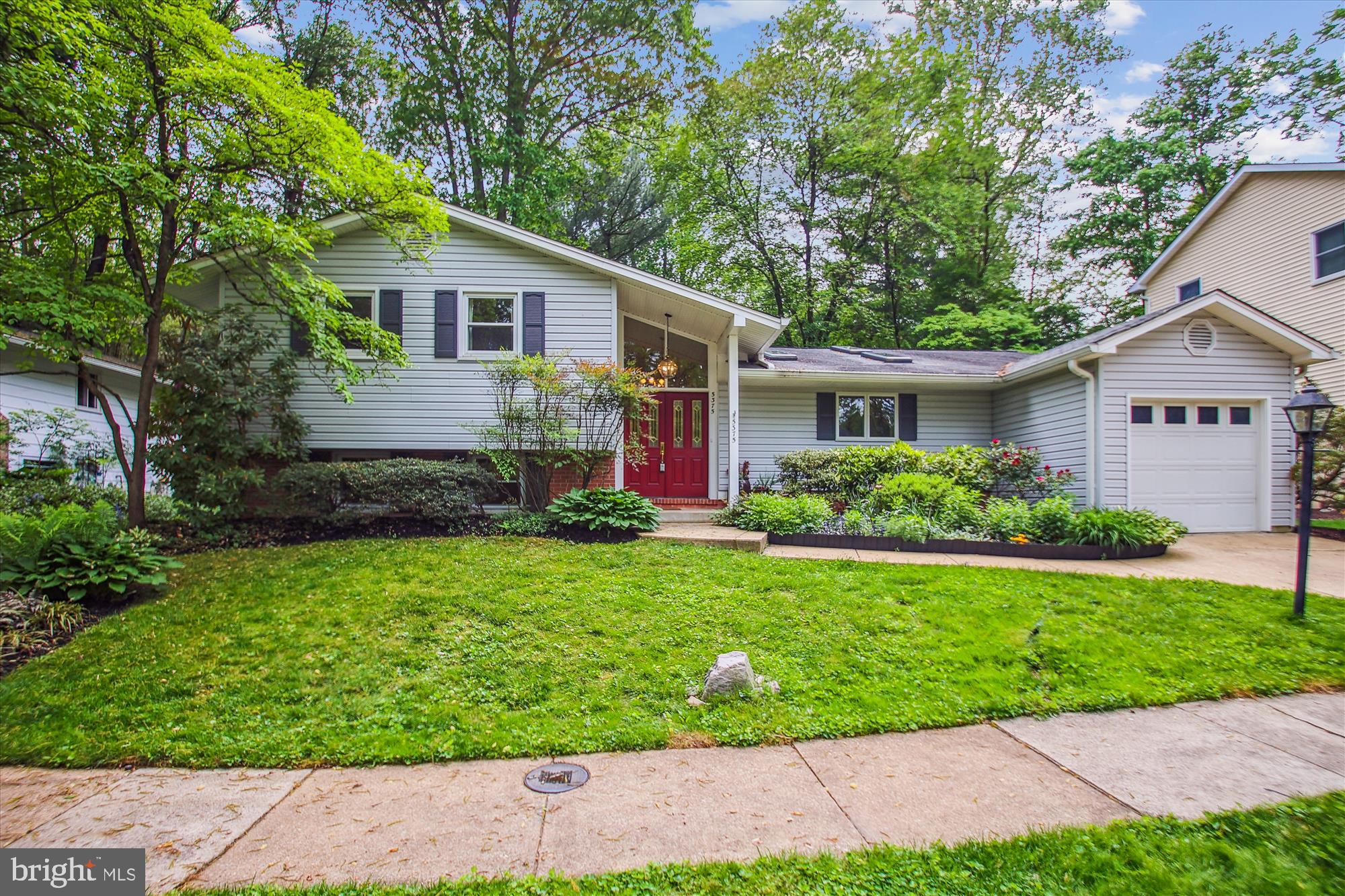 VILLAGE OF HARPERS CHOICE - Residential