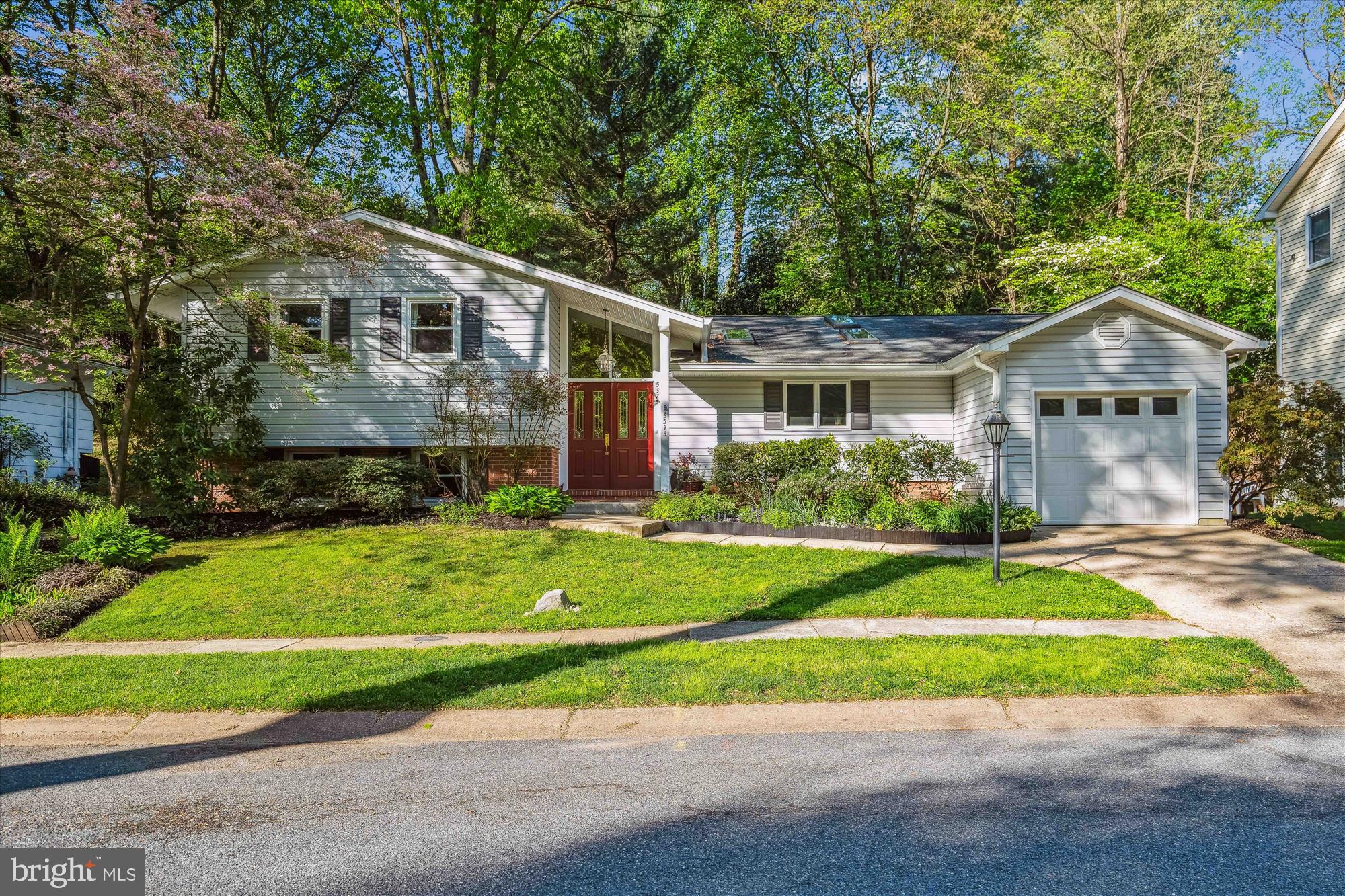 VILLAGE OF HARPERS CHOICE - Residential