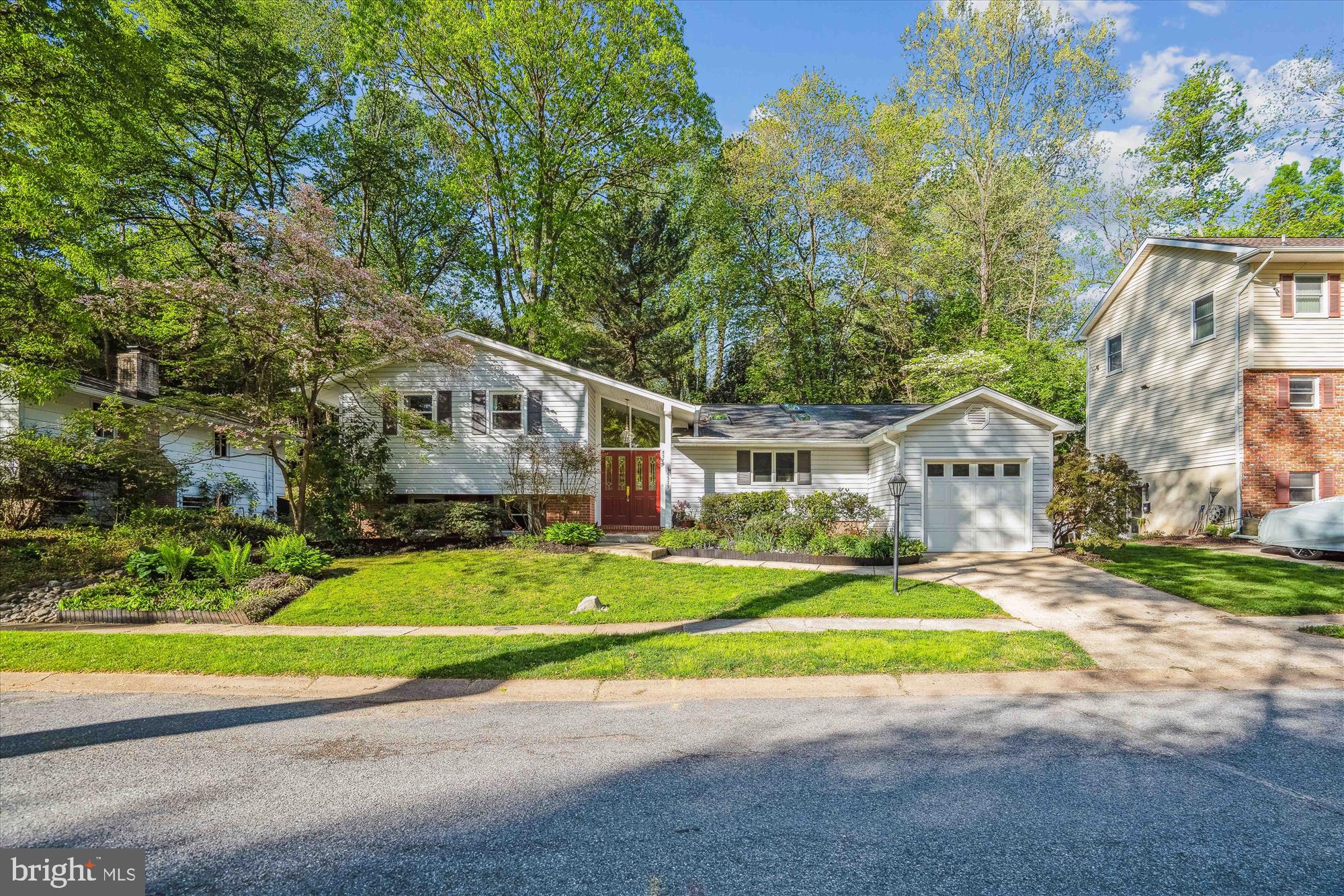 VILLAGE OF HARPERS CHOICE - Residential