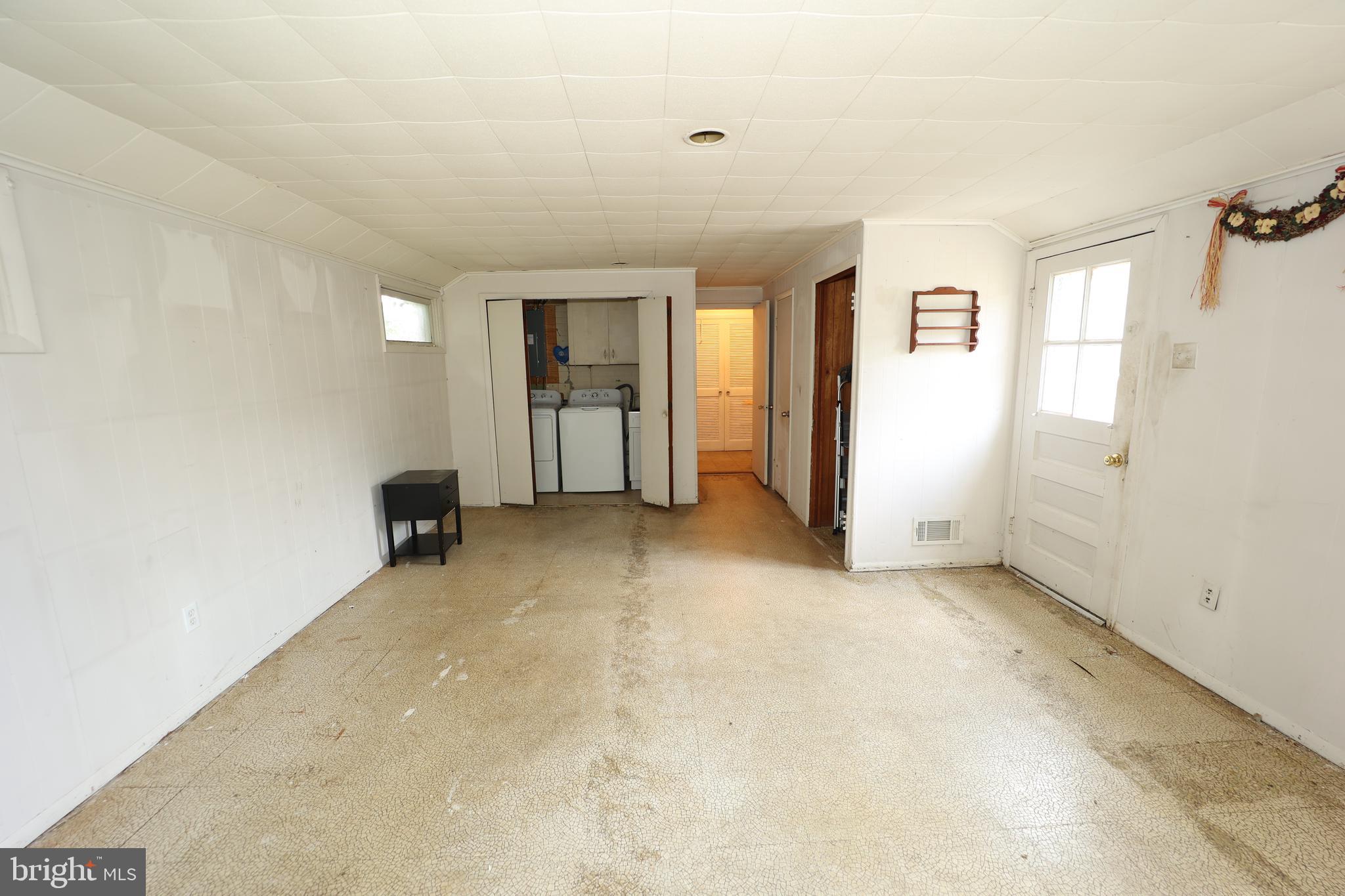 GLENMONT HILLS - Residential