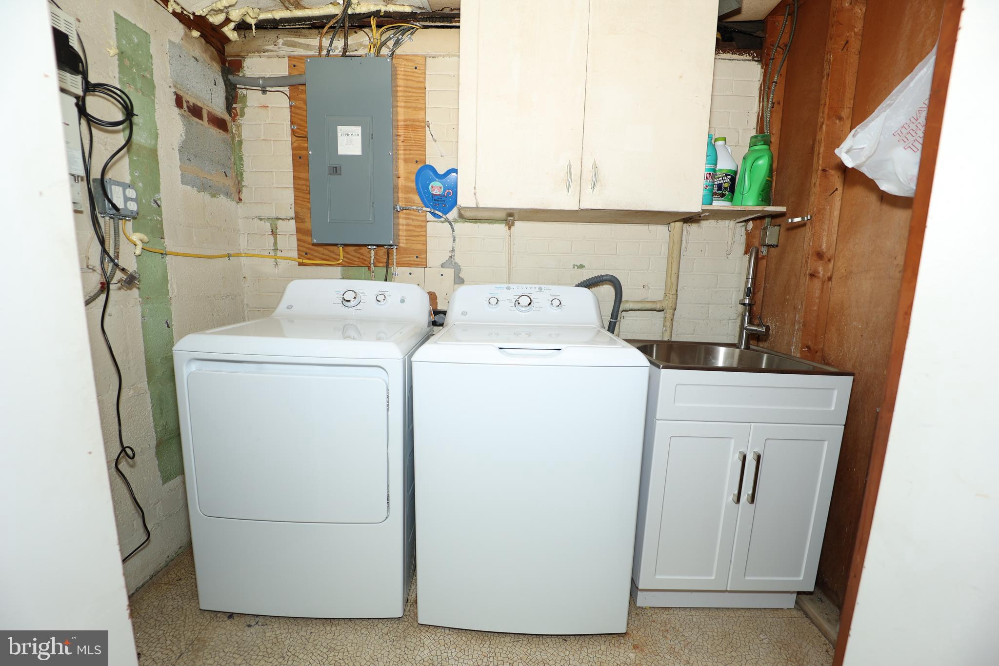 GLENMONT HILLS - Residential