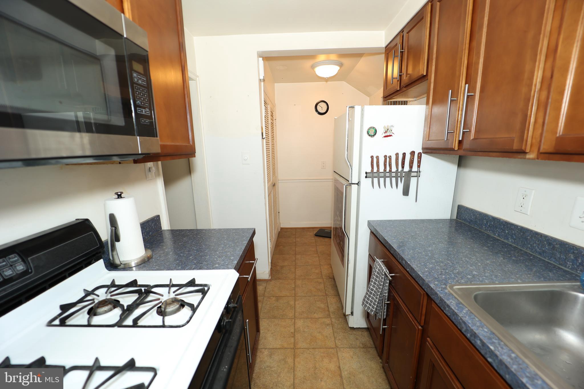 GLENMONT HILLS - Residential