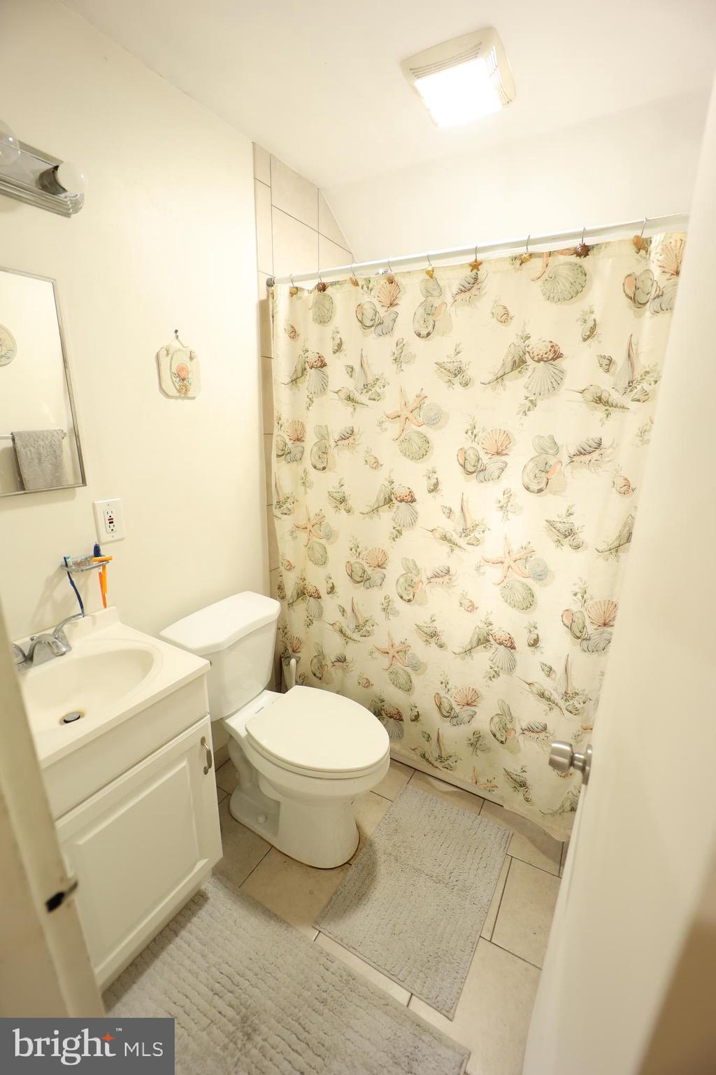 GLENMONT HILLS - Residential