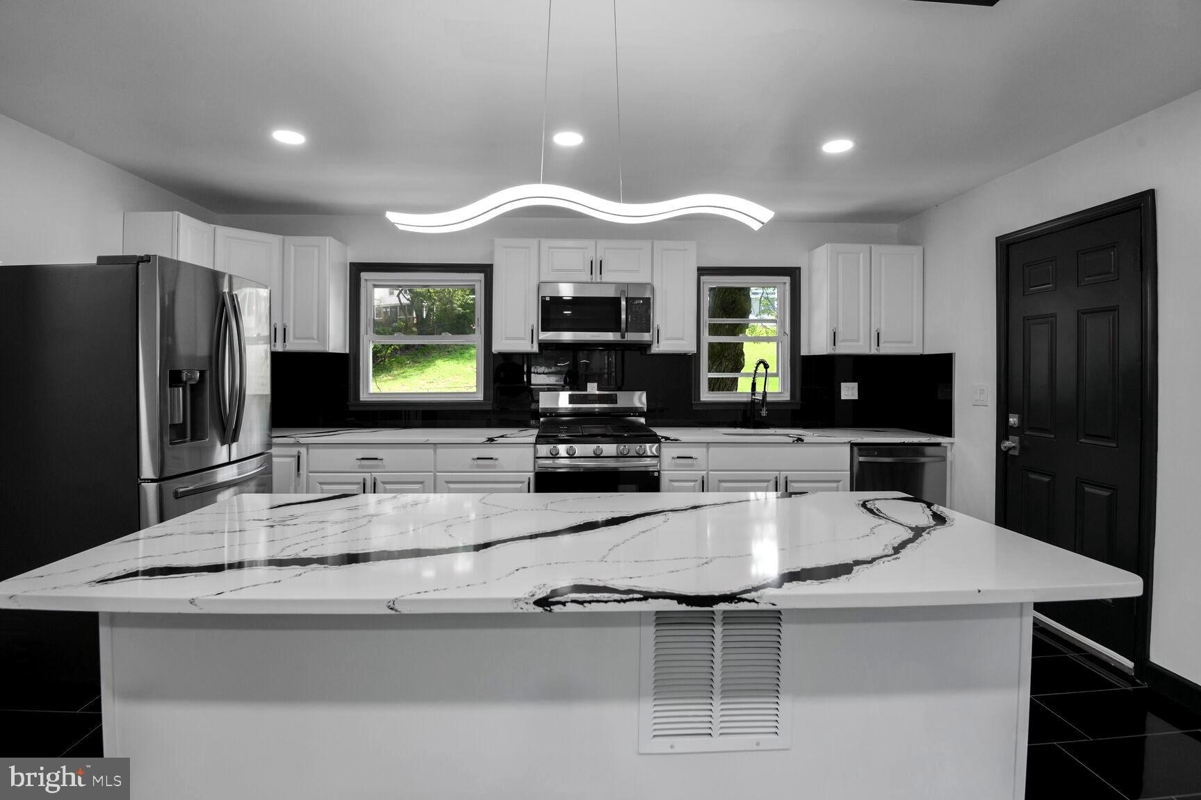 MARLBORO MEADOWS - Residential