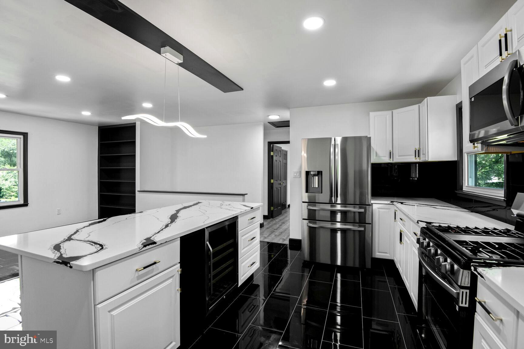 MARLBORO MEADOWS - Residential