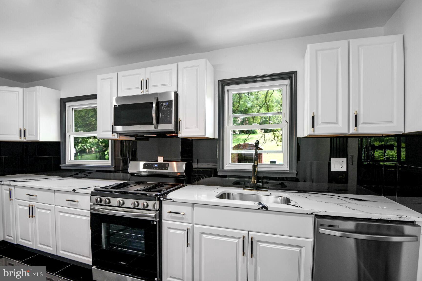 MARLBORO MEADOWS - Residential