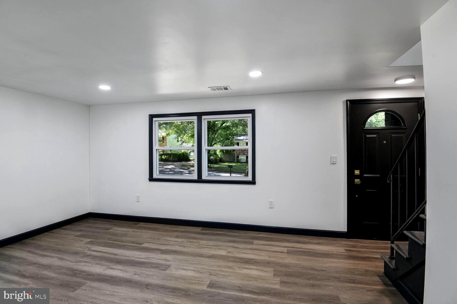 MARLBORO MEADOWS - Residential