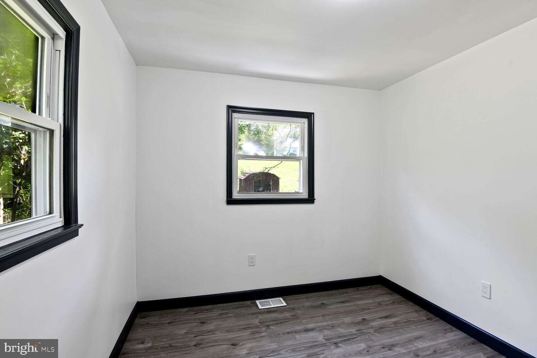 MARLBORO MEADOWS - Residential