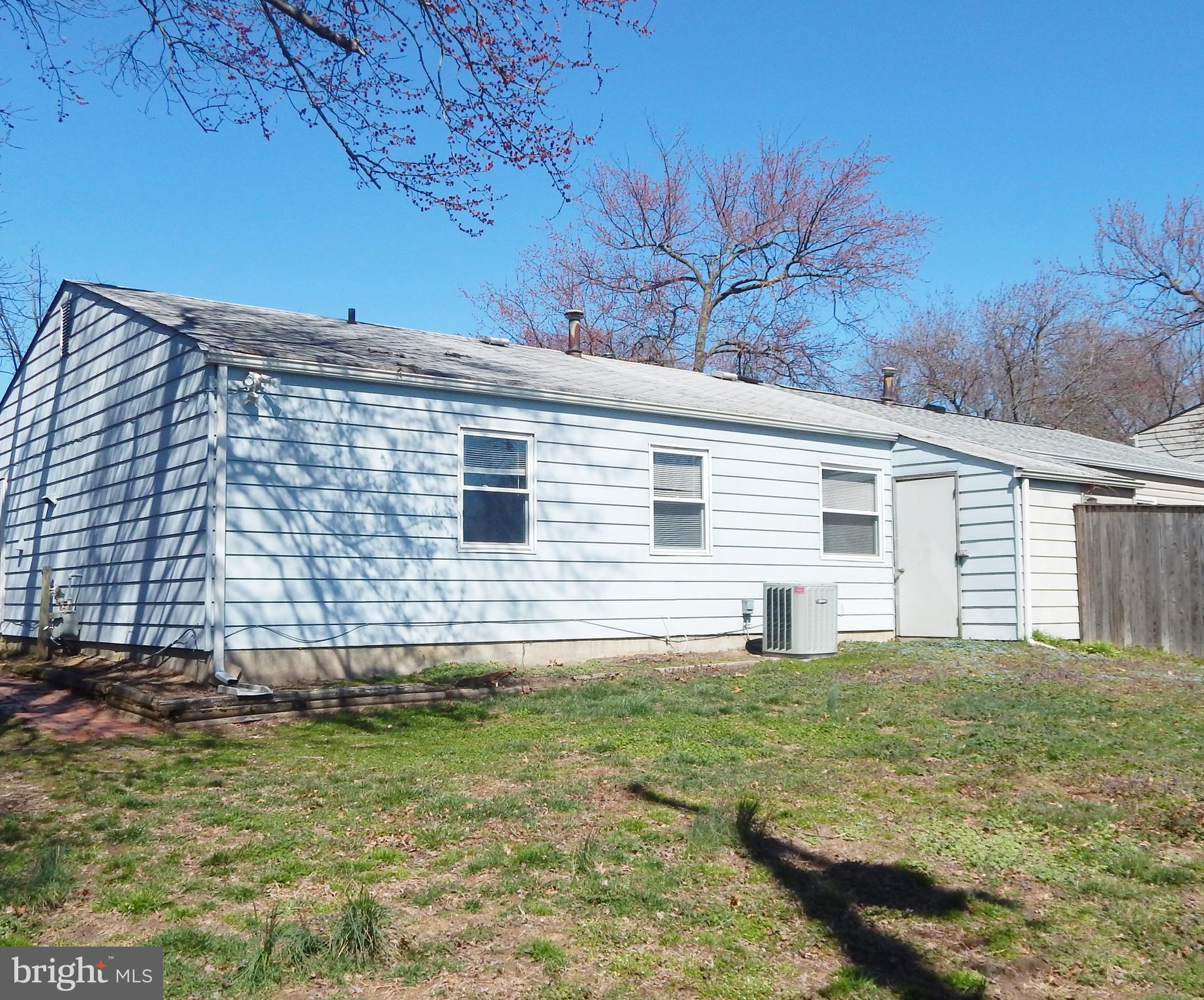 QUEENS PARK - Residential