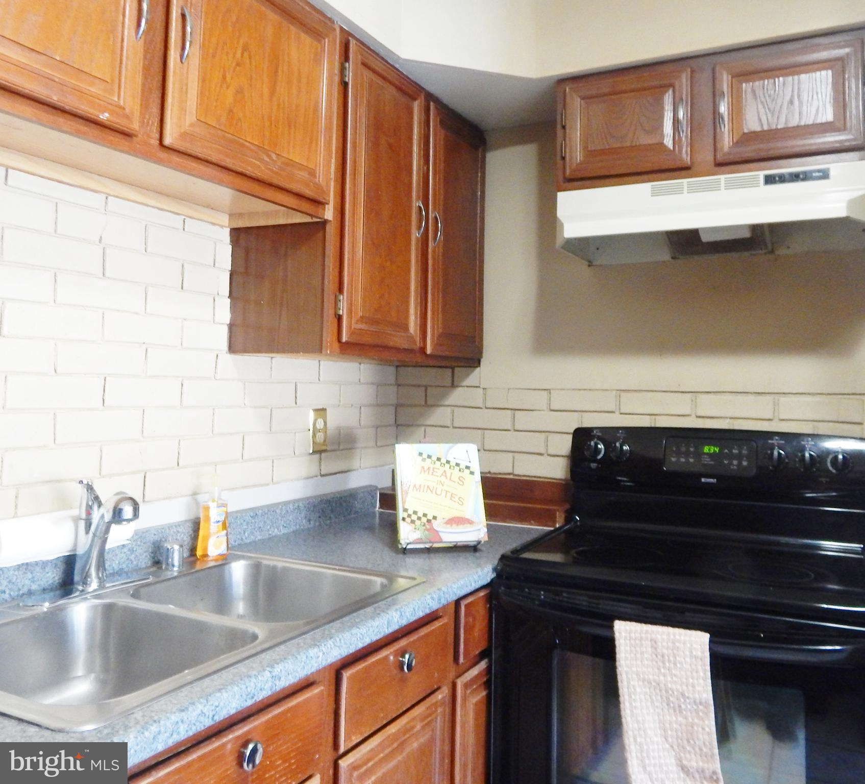 QUEENS PARK - Residential