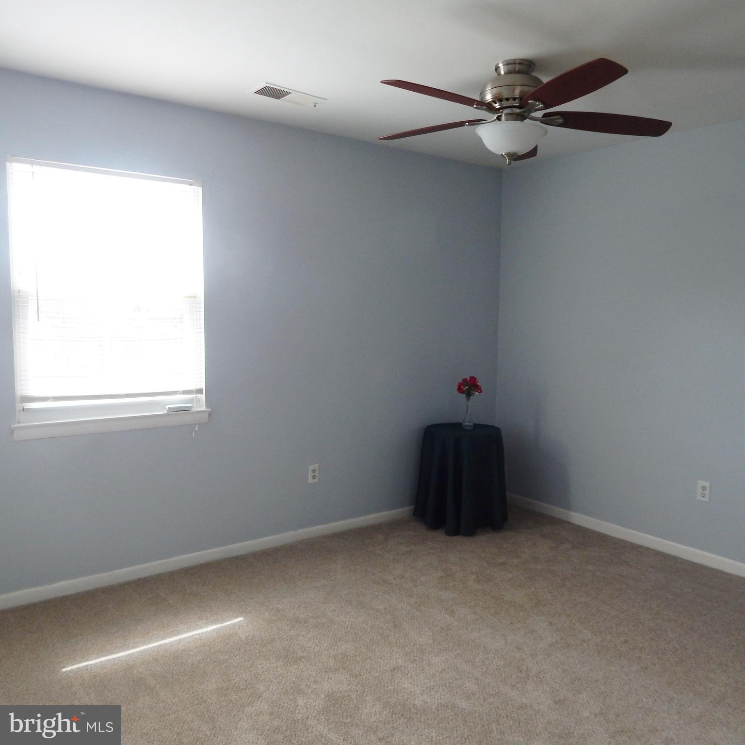 QUEENS PARK - Residential