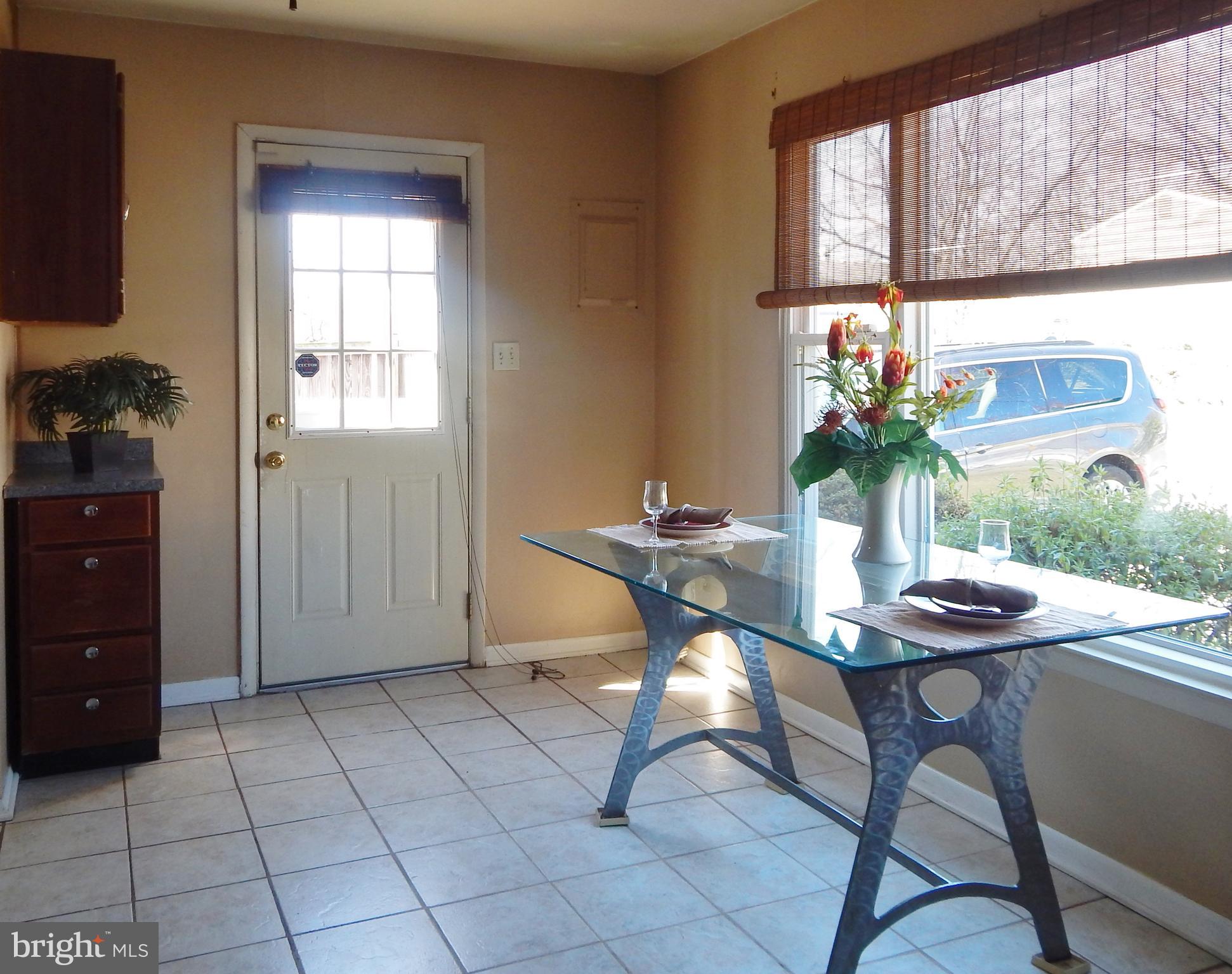 QUEENS PARK - Residential