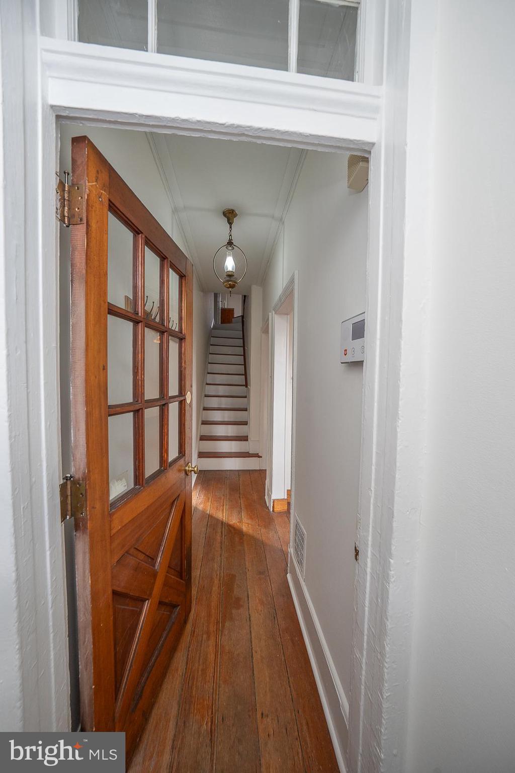 SPRING ARTS - Residential Lease