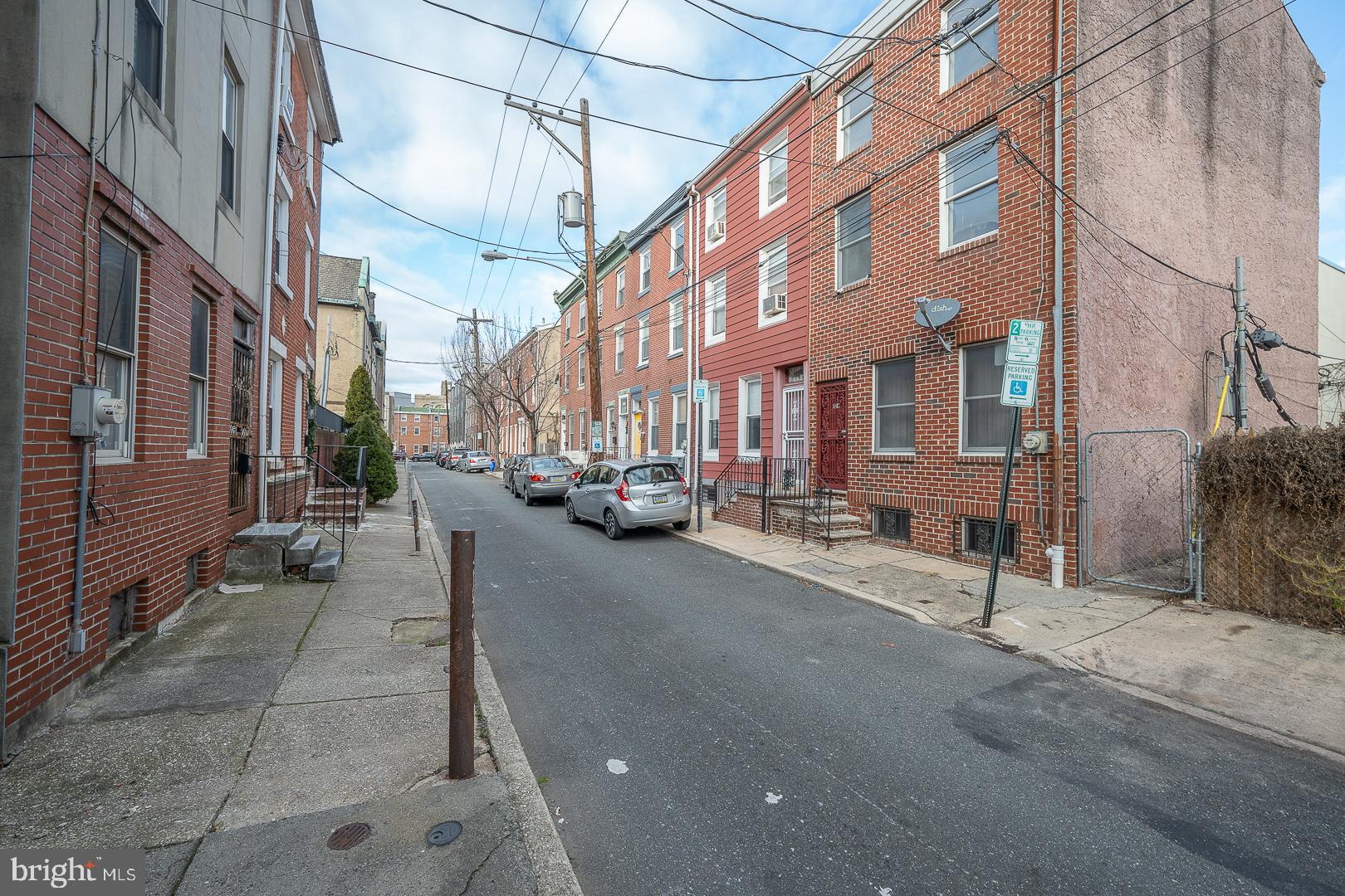 SPRING ARTS - Residential Lease