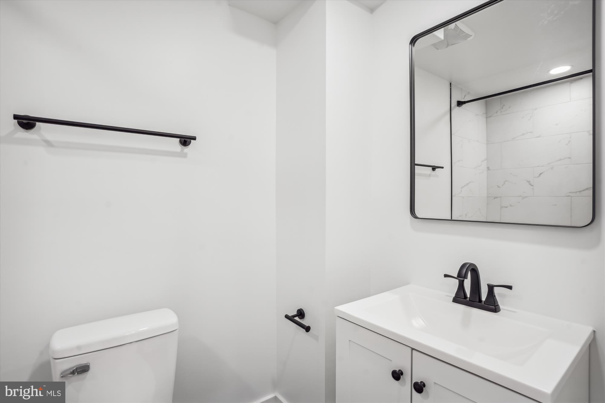 EMORY GROVE HILLS - Residential Lease