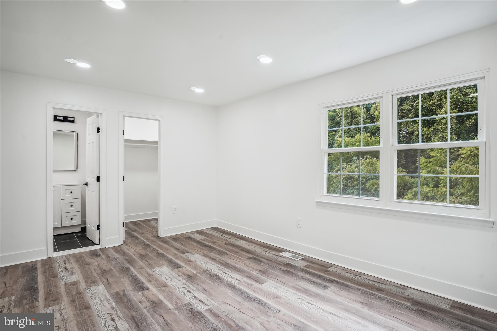 EMORY GROVE HILLS - Residential Lease