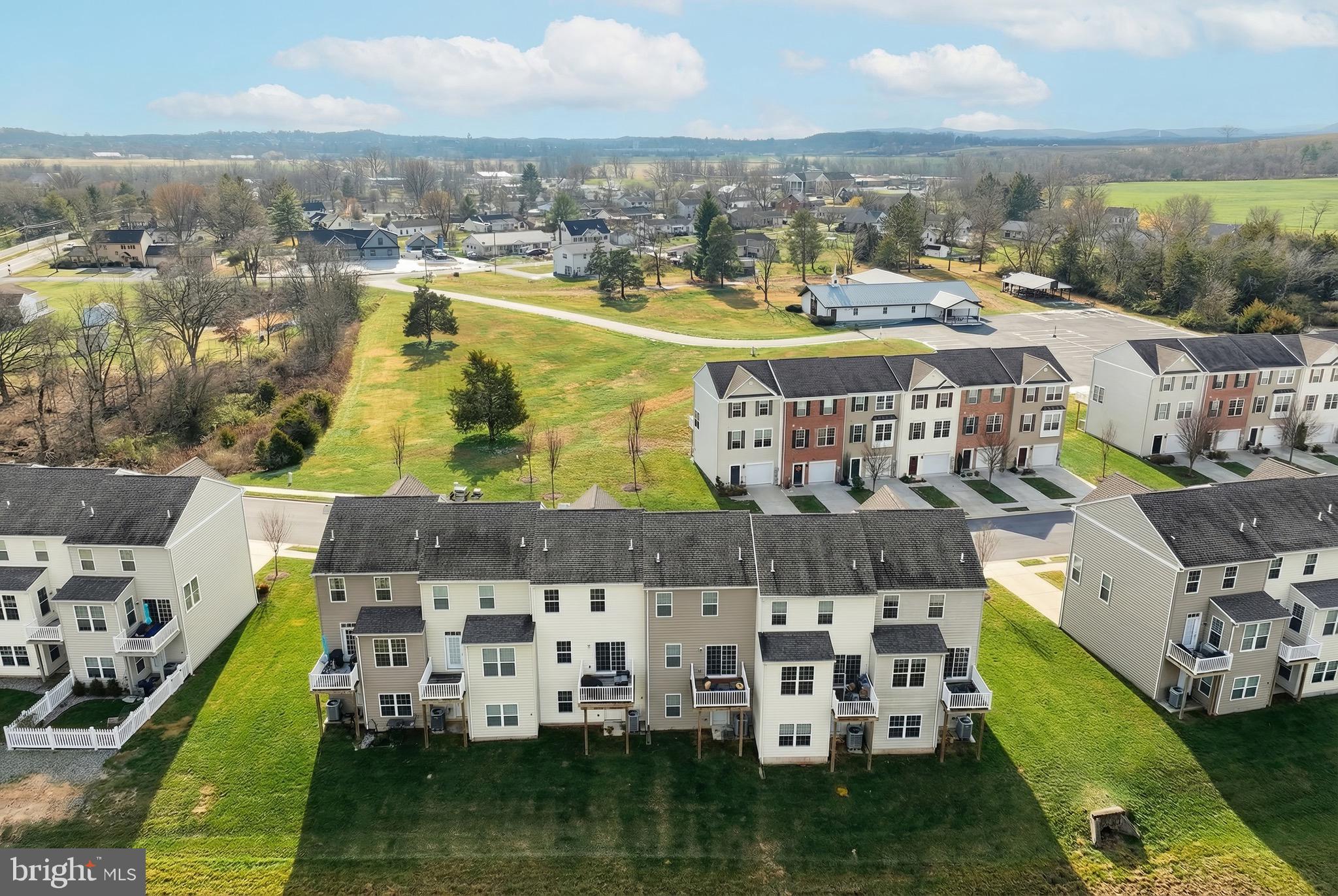 CAMBRIDGE CROSSING - Residential