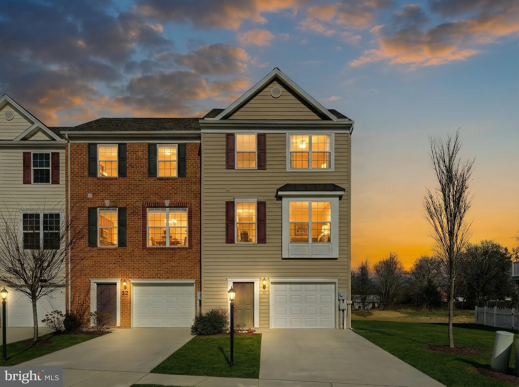 CAMBRIDGE CROSSING - Residential