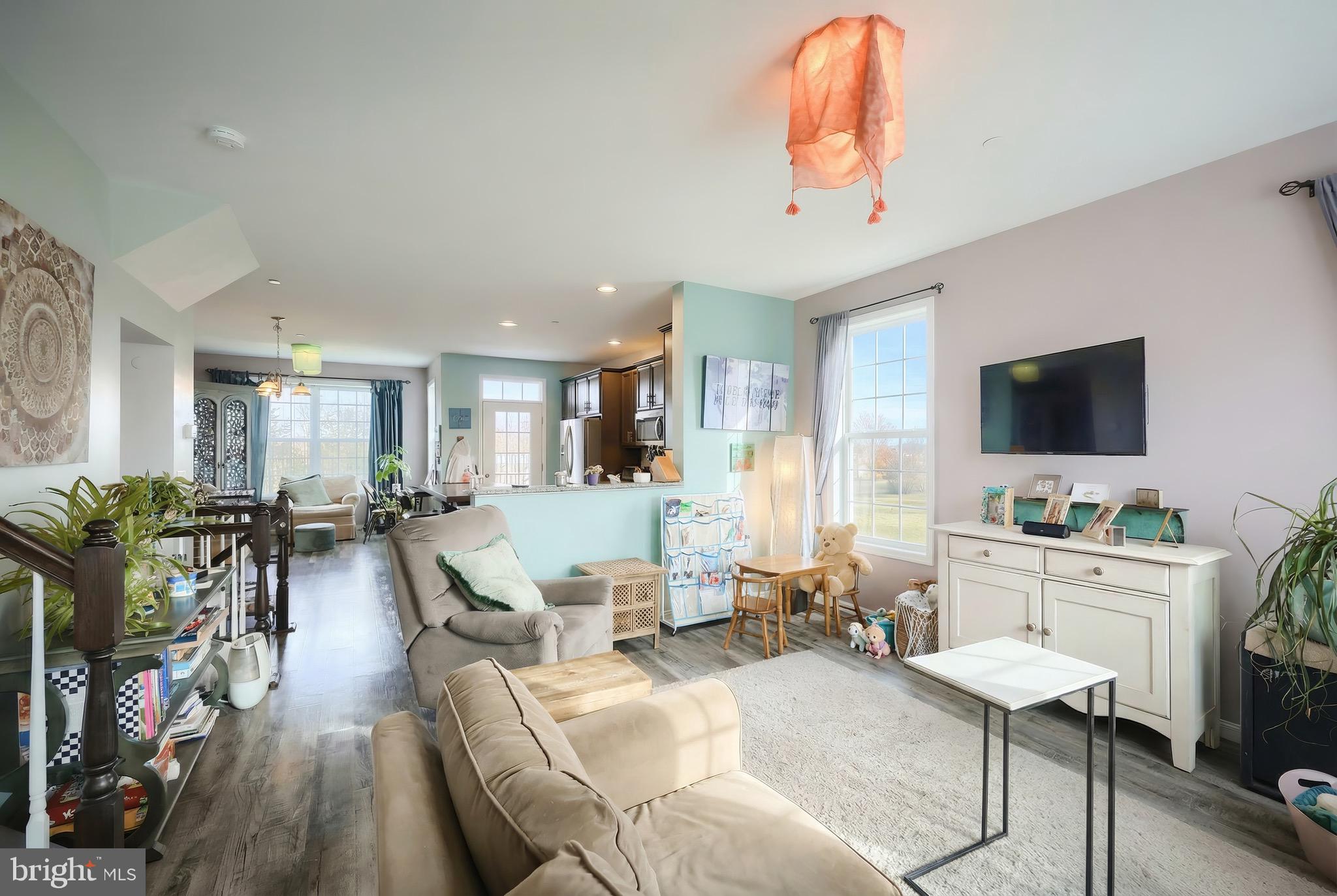 CAMBRIDGE CROSSING - Residential