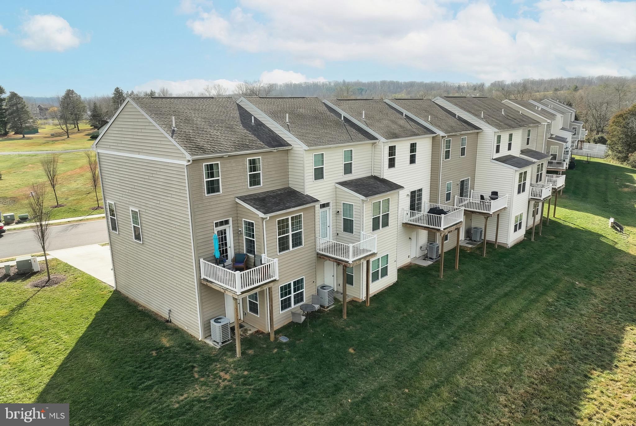 CAMBRIDGE CROSSING - Residential