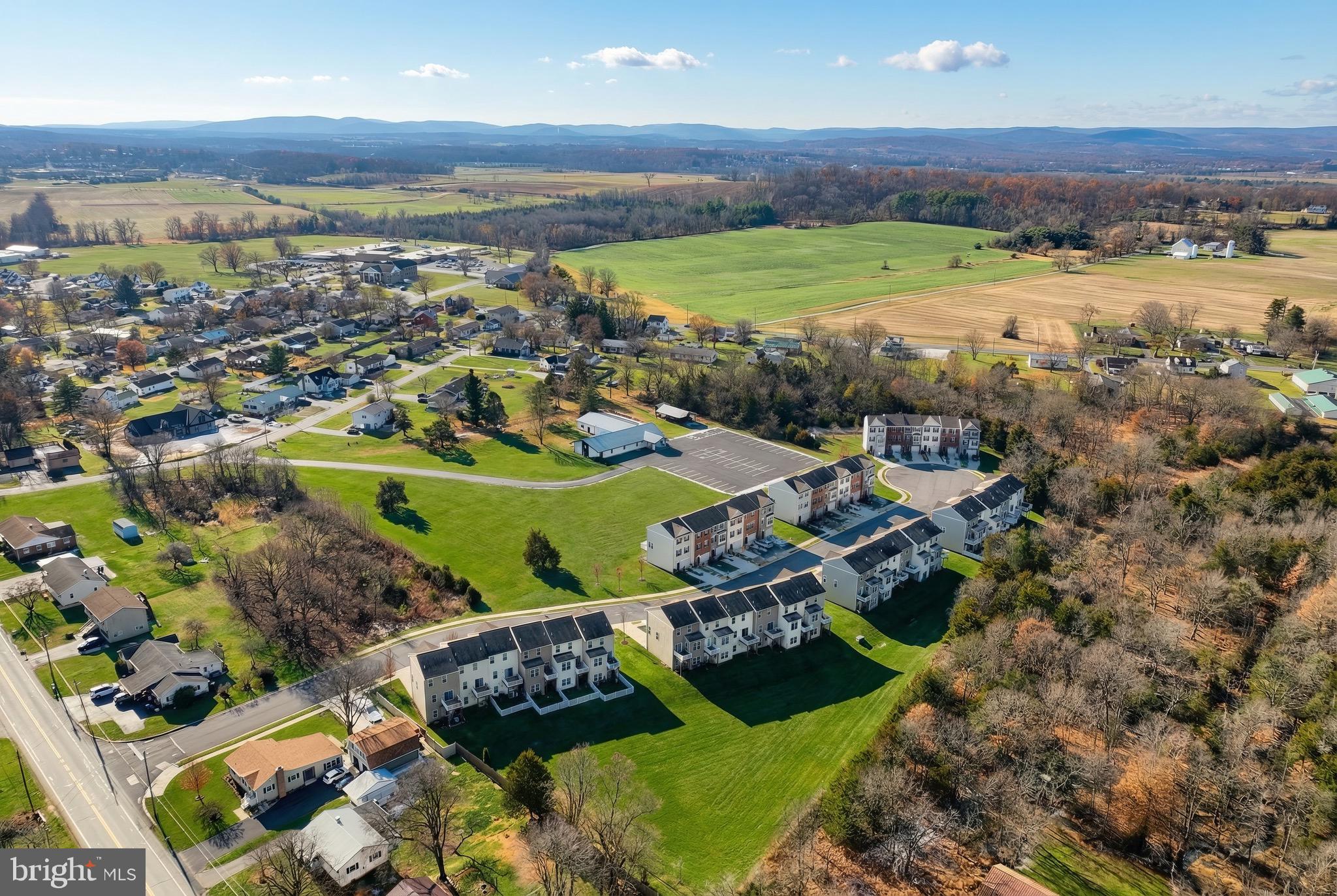 CAMBRIDGE CROSSING - Residential