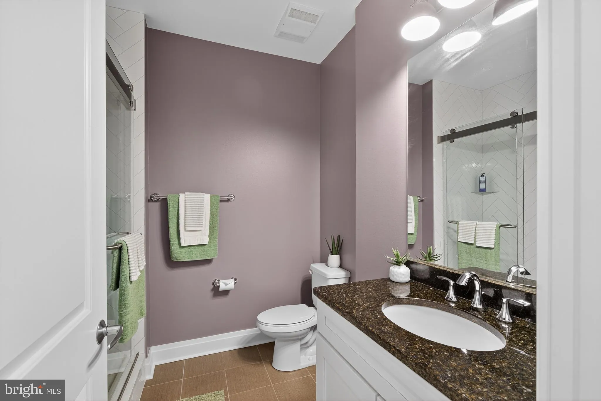 Lancaster, Pennsylvania 17603, United States, 2 Bedrooms Bedrooms, ,2 BathroomsBathrooms,Residential,Active,245065