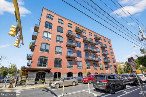 Photo of 41 W Lemon Street #409, LANCASTER, PA 17603 (MLS # PALA2079784)