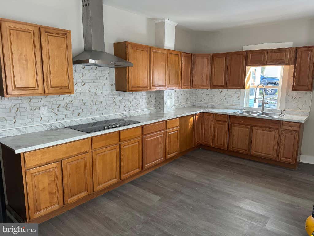 Photo of 22 W Fulton Street, EPHRATA, PA 17522 (MLS # PALA2090290)