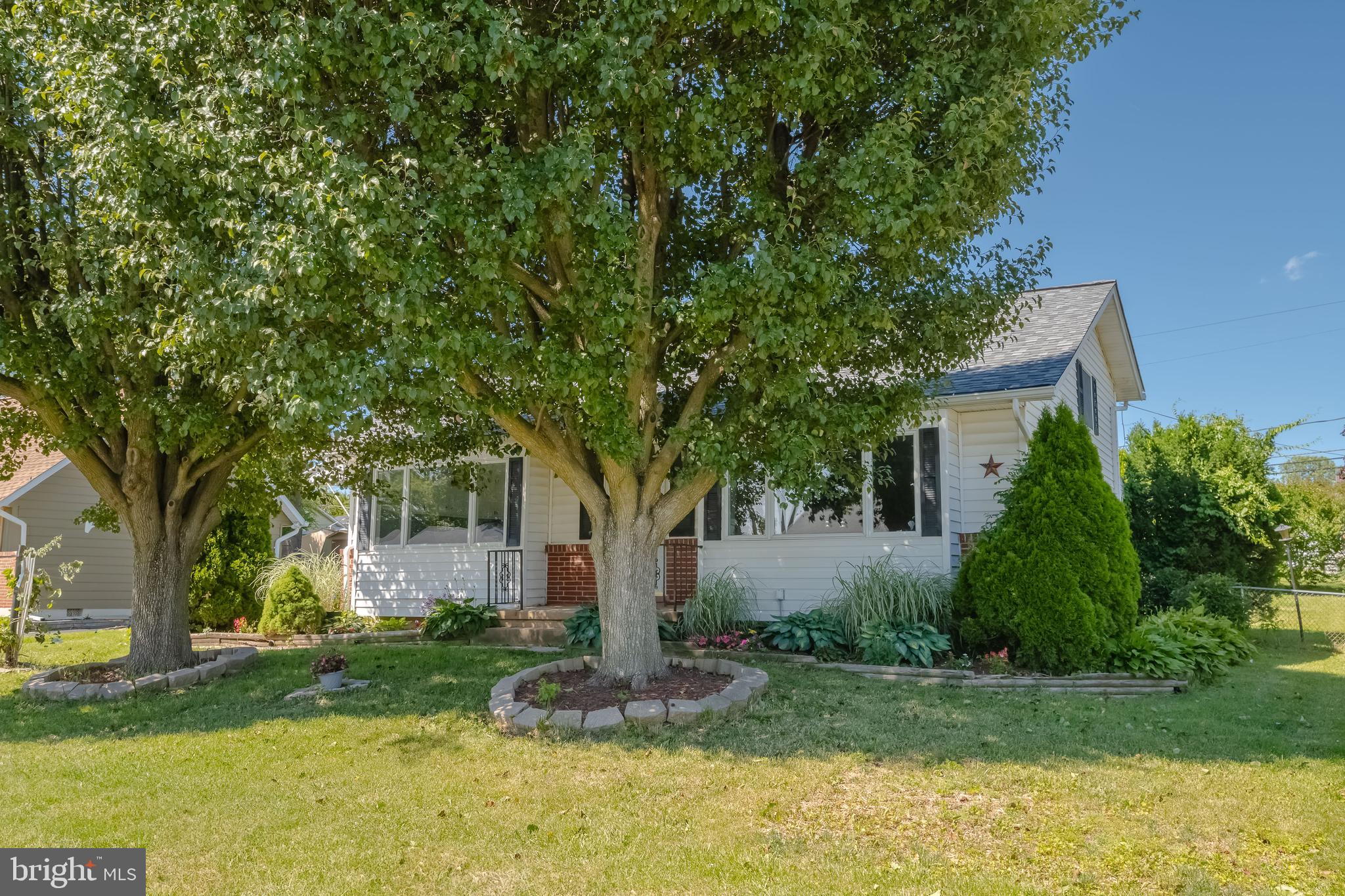 PERRY HALL ESTATES - Residential