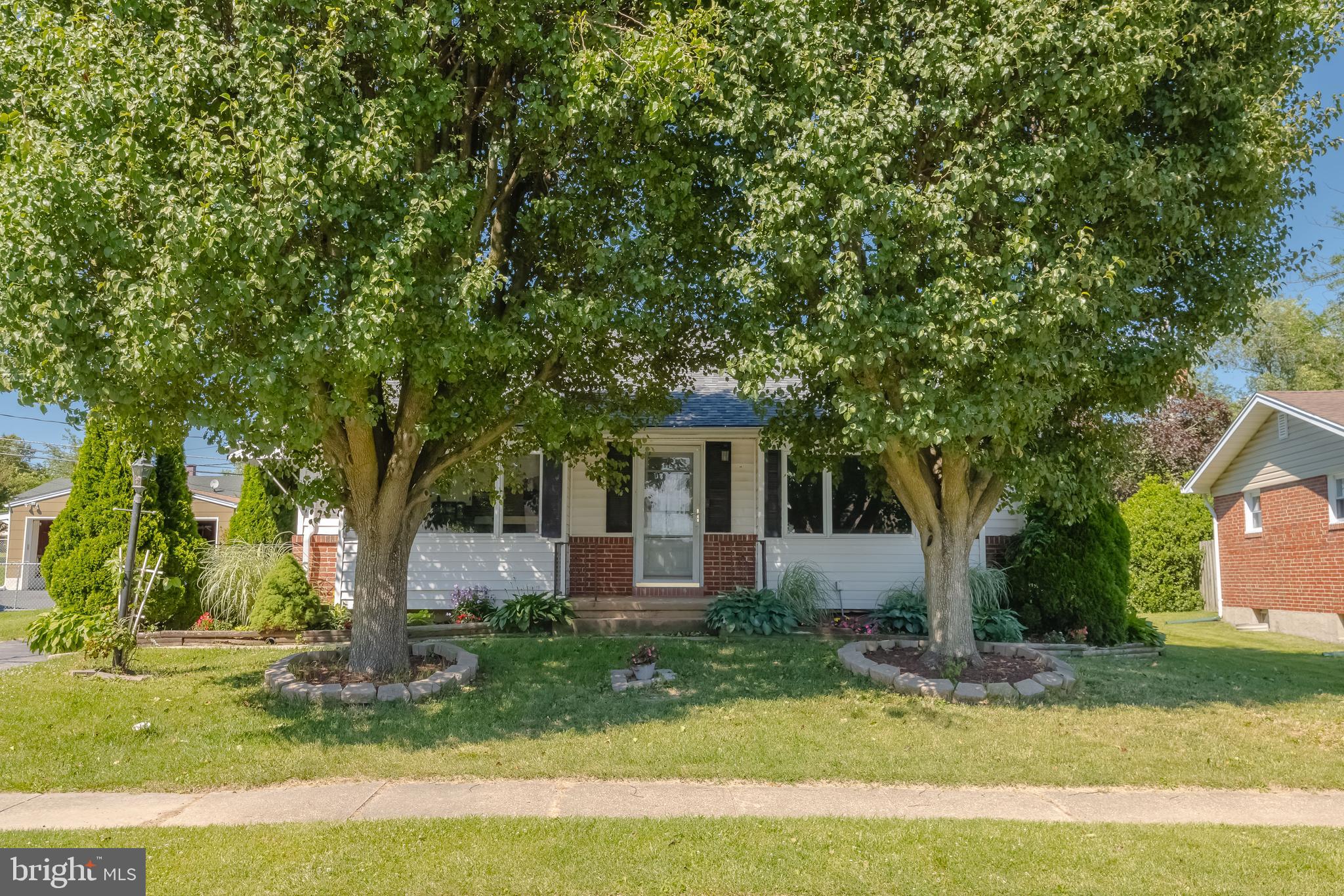 PERRY HALL ESTATES - Residential