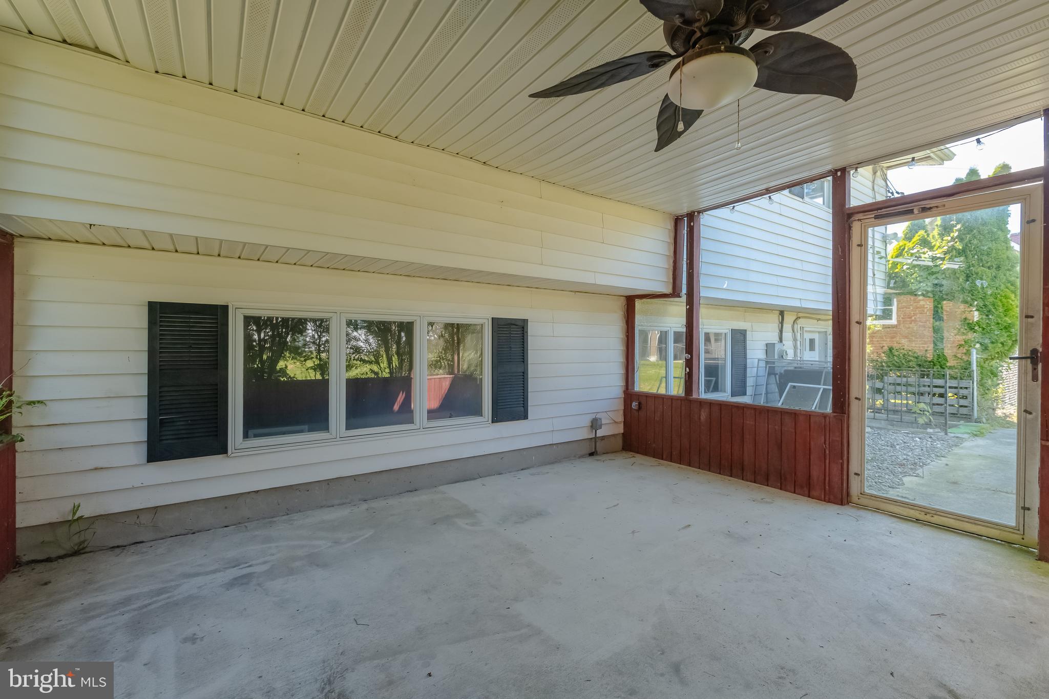 PERRY HALL ESTATES - Residential