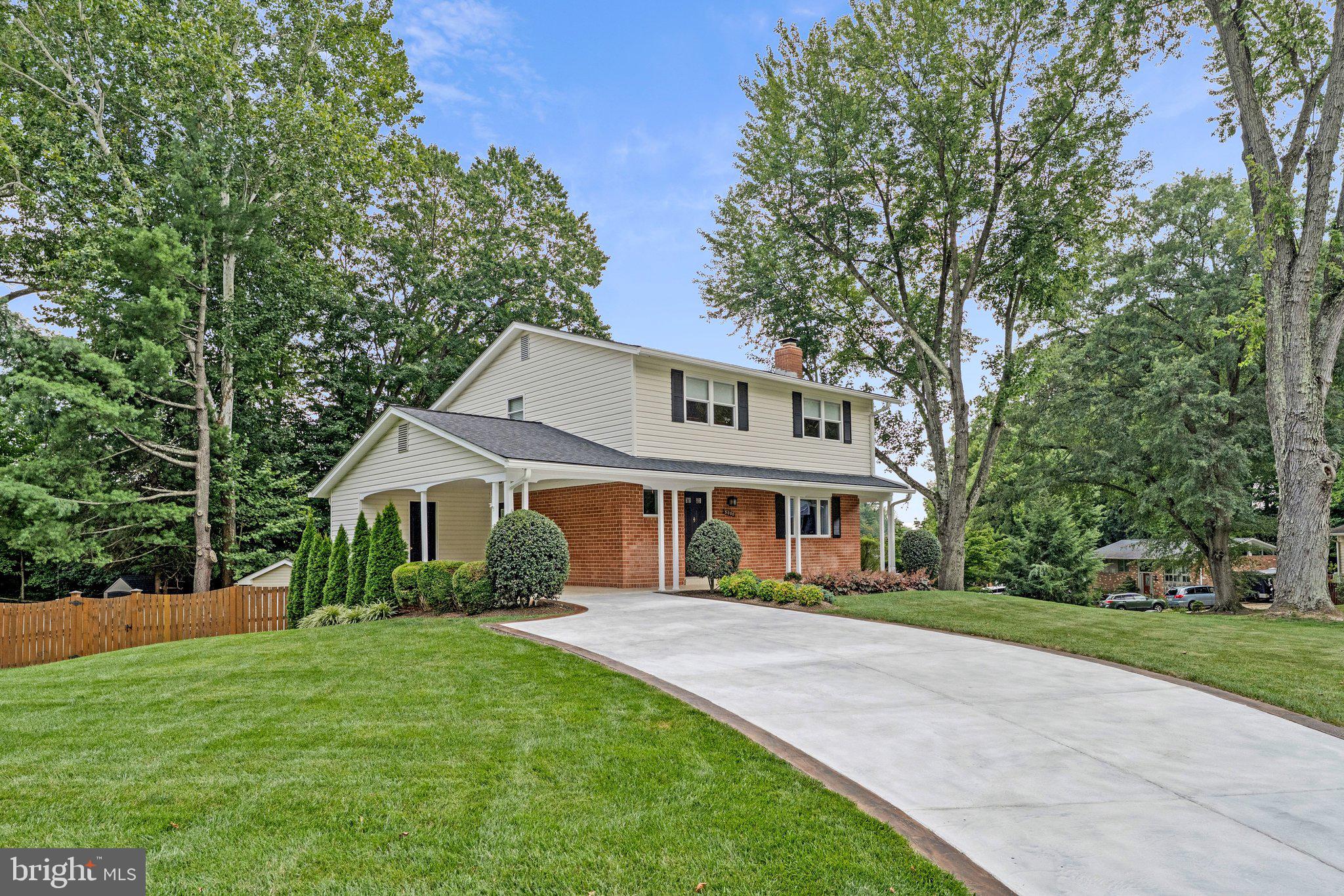 5000 GAINSBOROUGH DRIVE