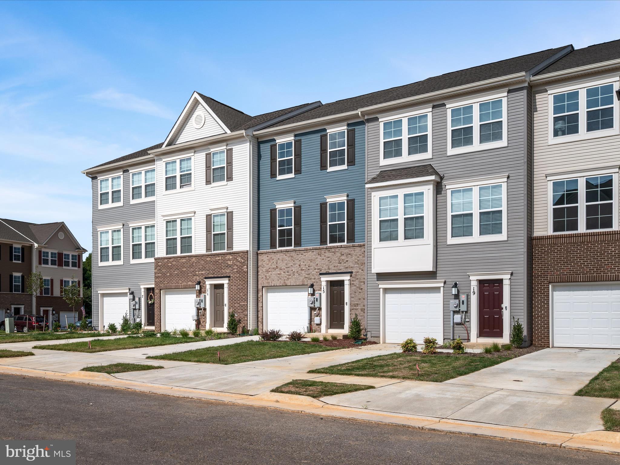 15 WINTERPLACE DRIVE