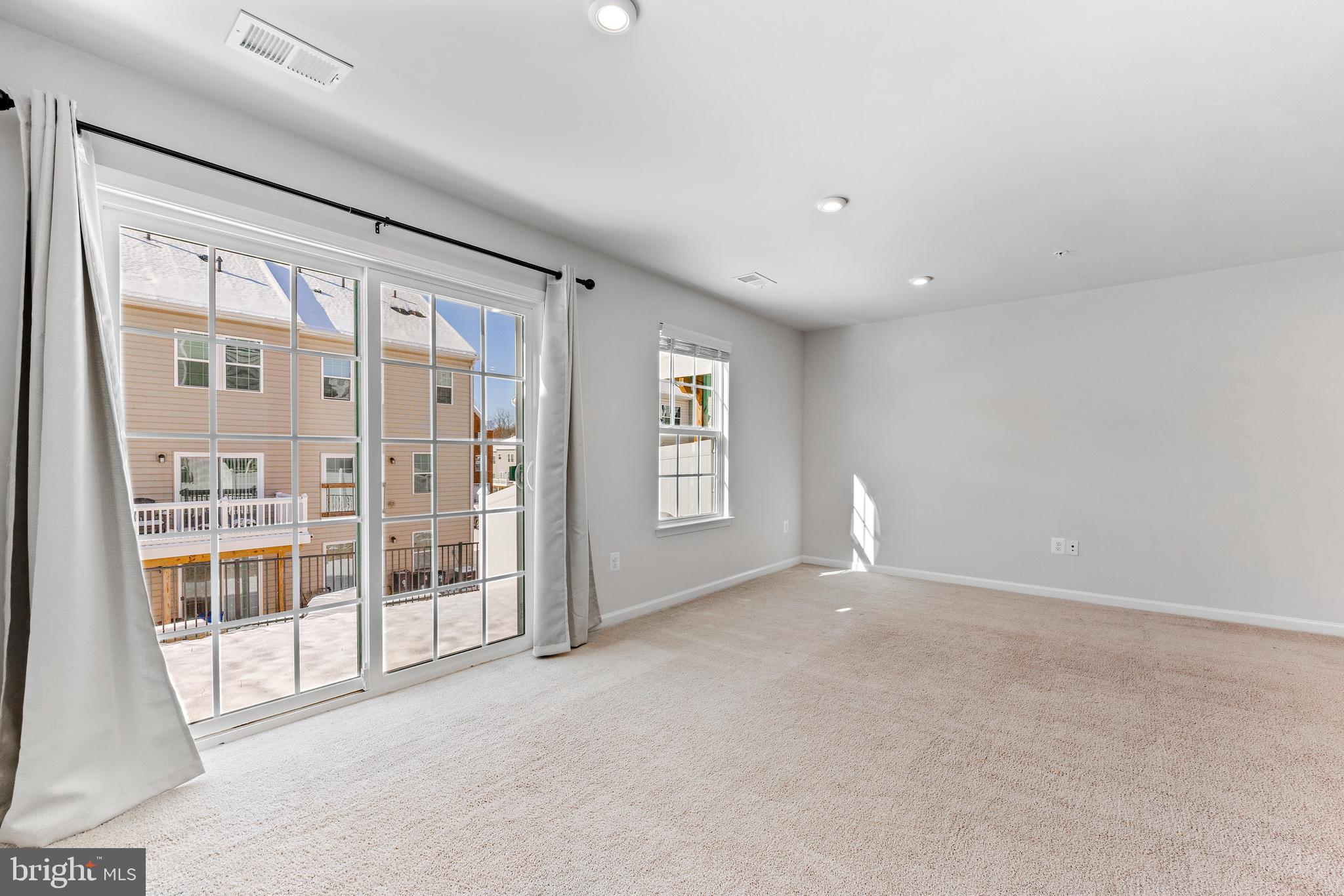 HIGHGATE VILLAGE - Residential