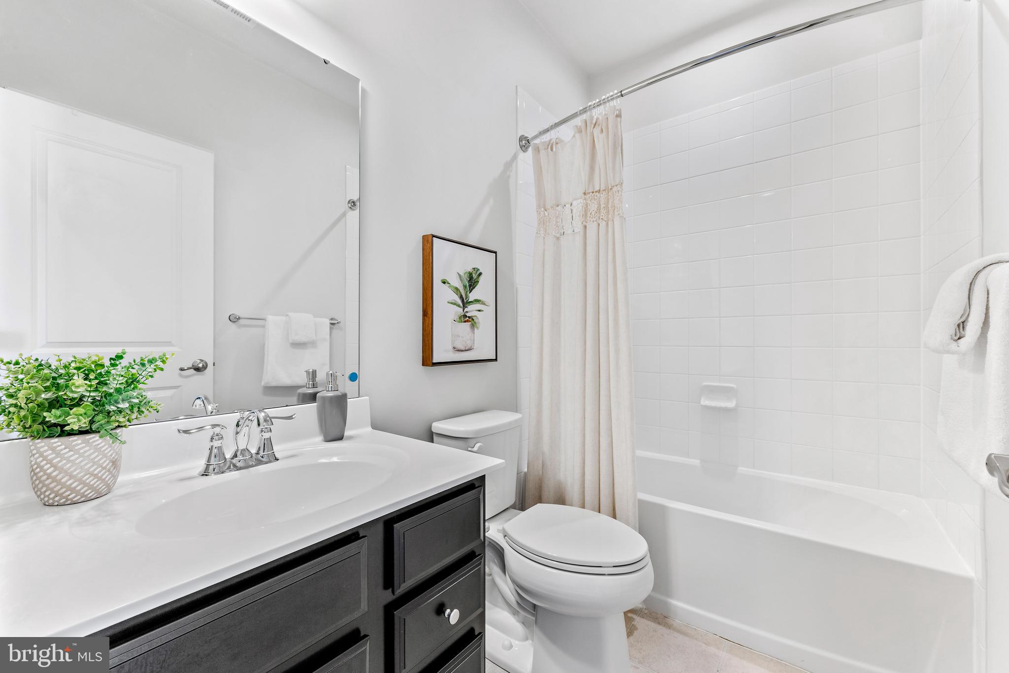 HIGHGATE VILLAGE - Residential