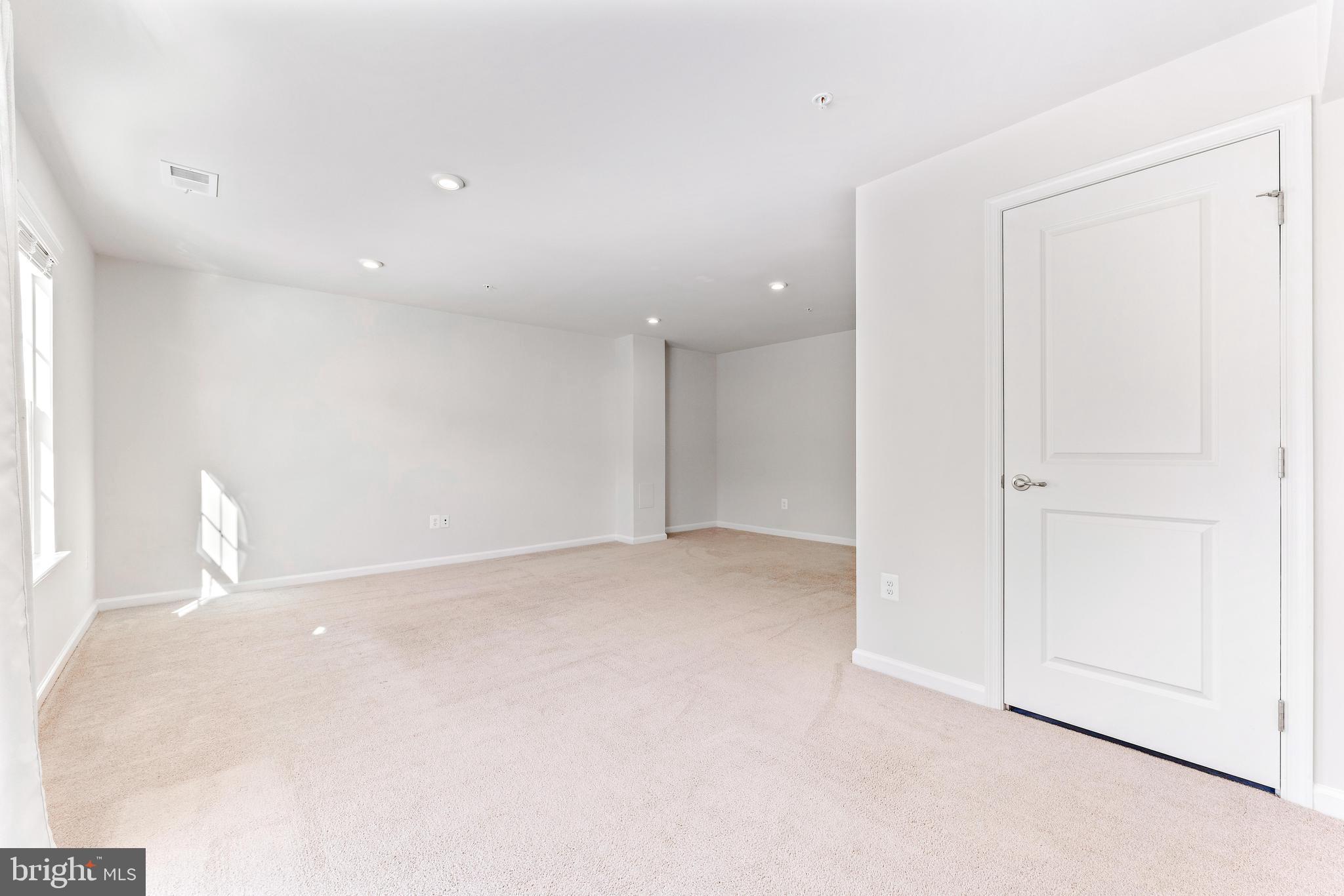 HIGHGATE VILLAGE - Residential