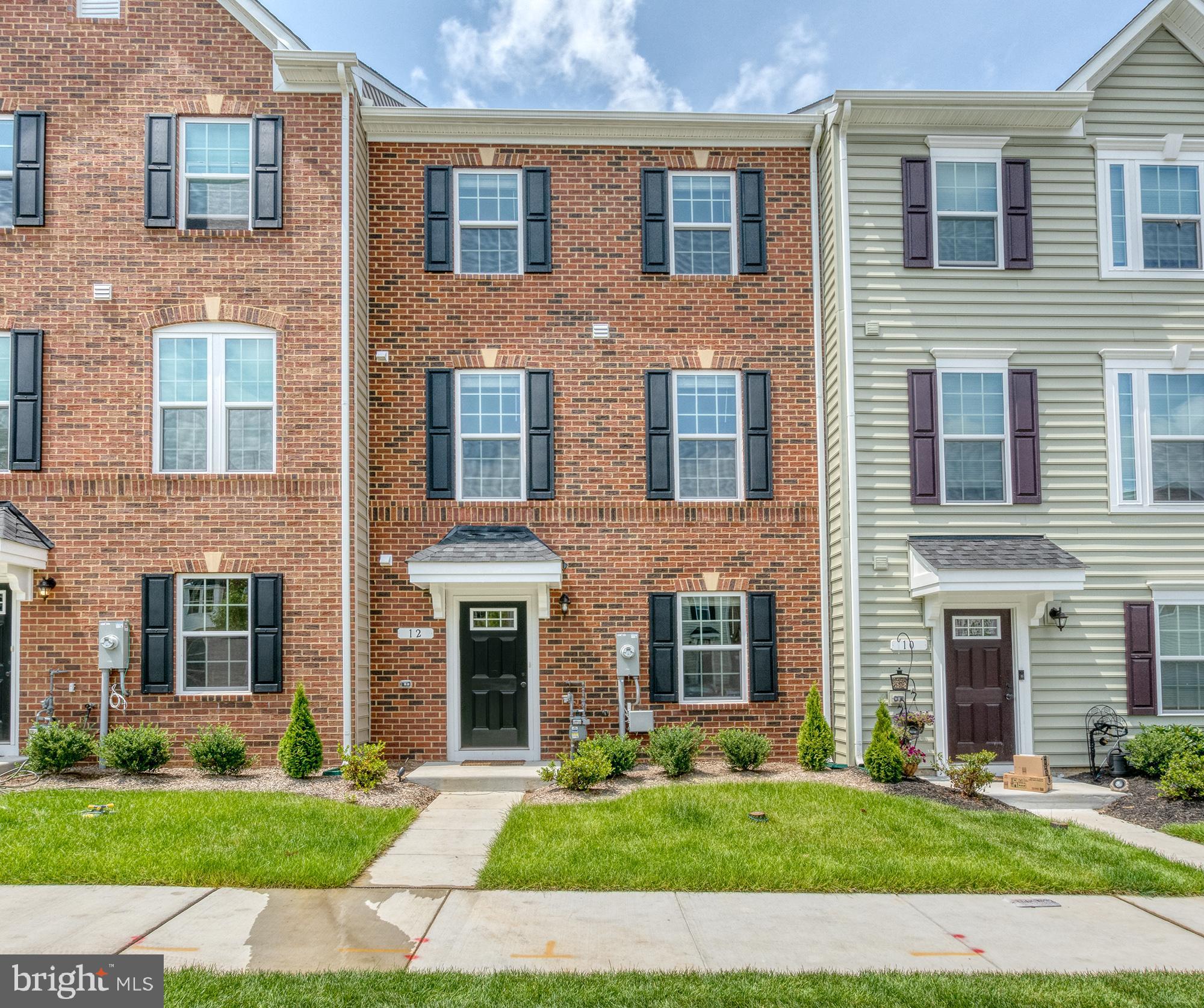 HIGHGATE VILLAGE - Residential