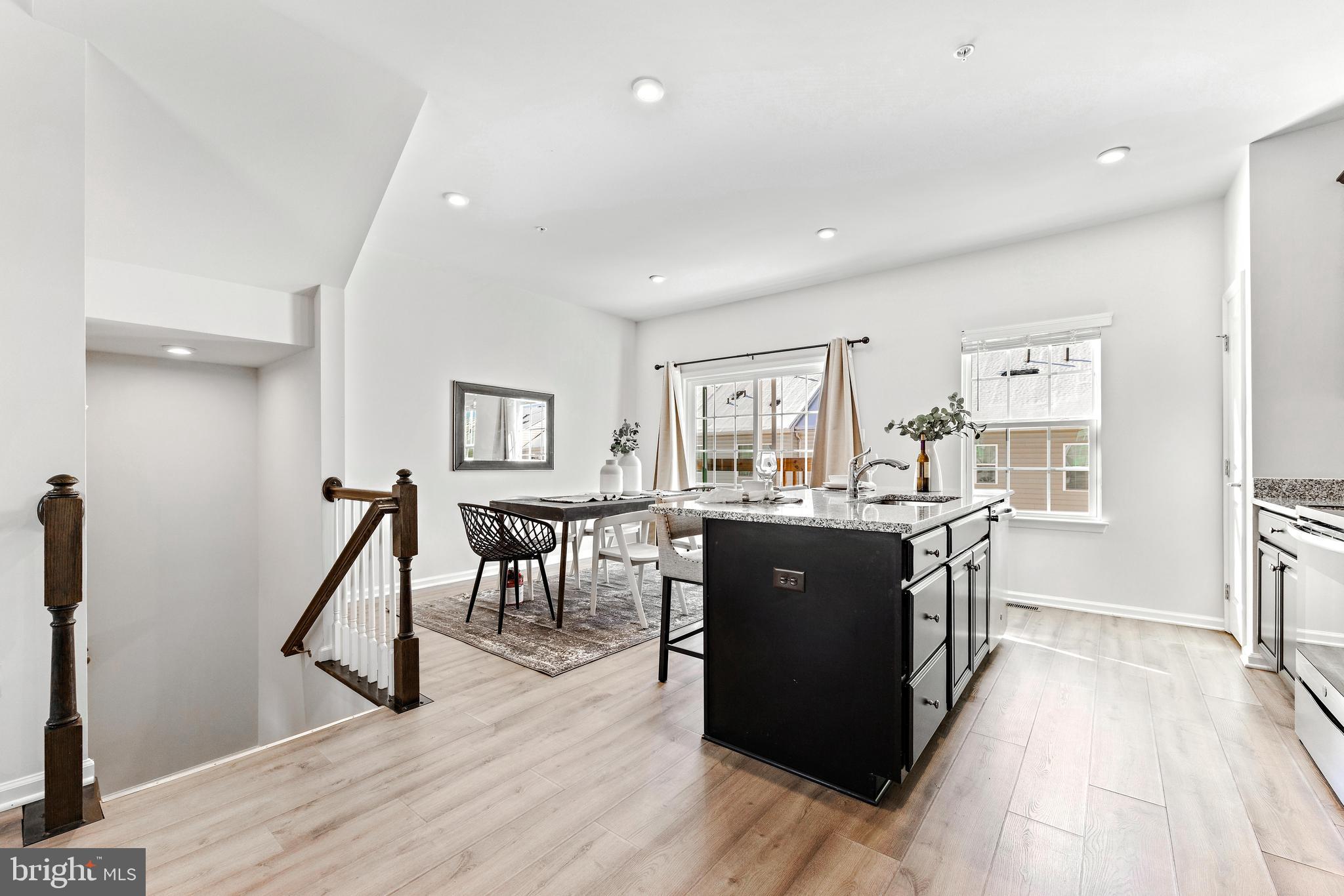 HIGHGATE VILLAGE - Residential