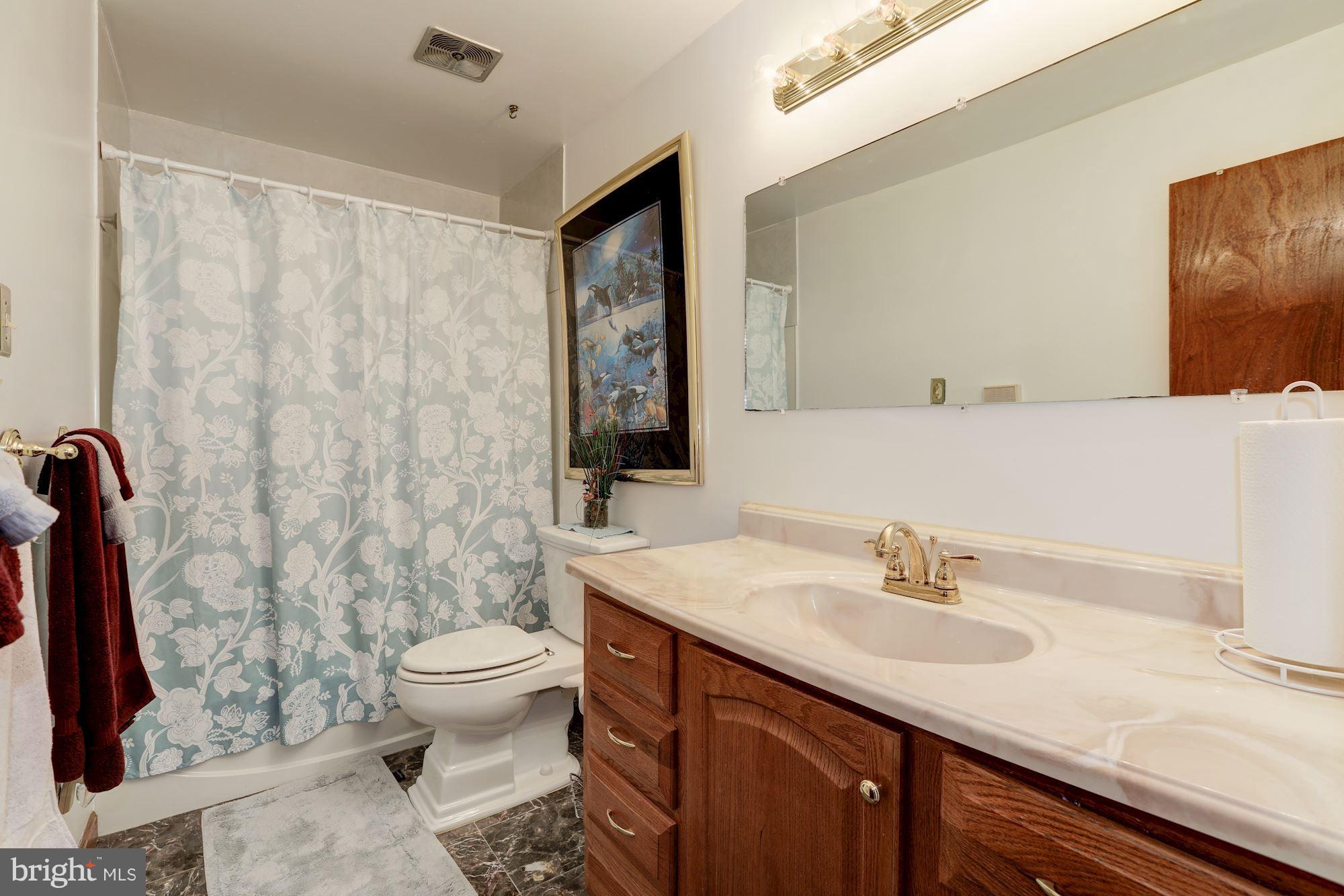 WEST VIEW - Residential